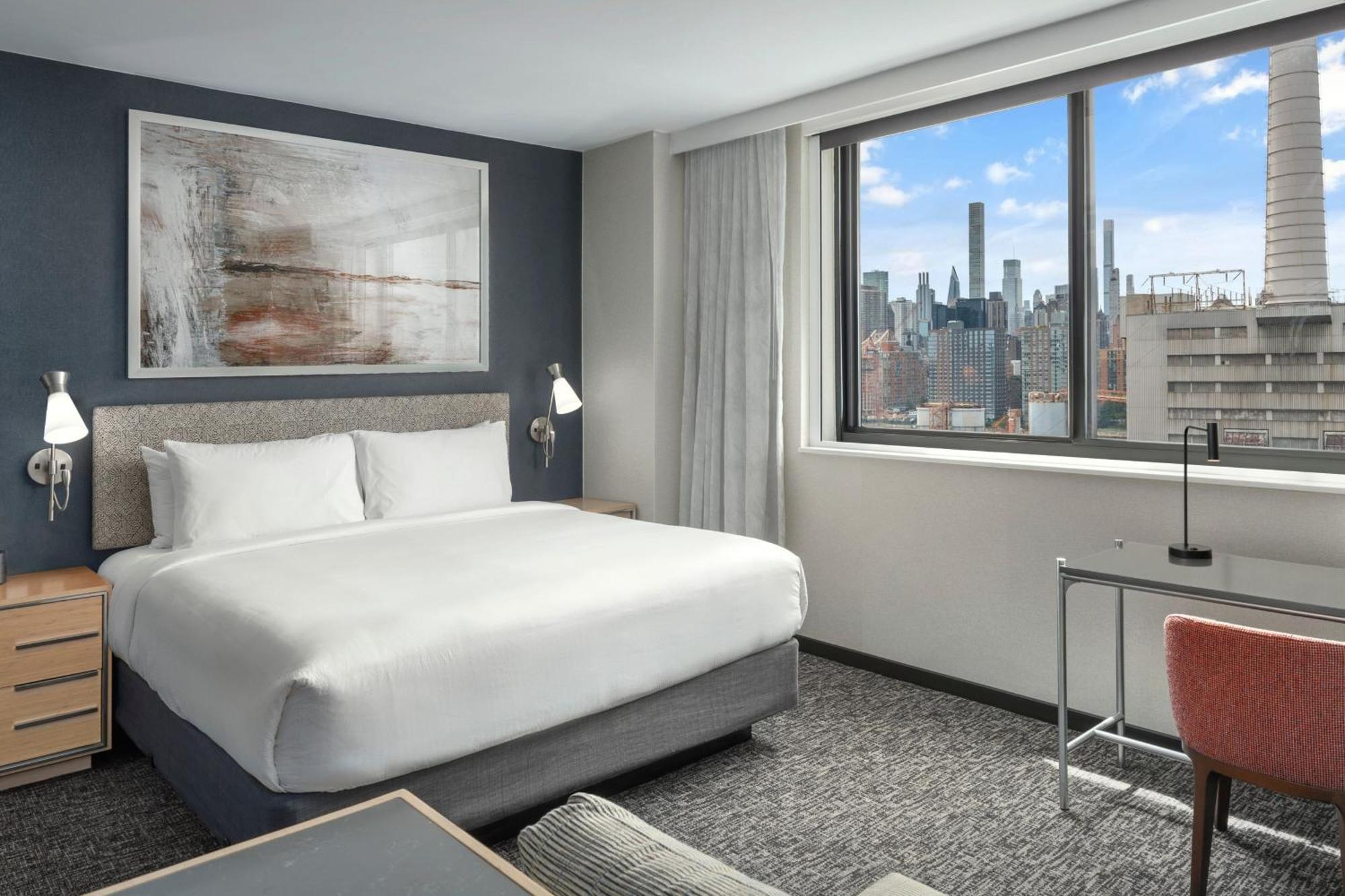 Monolocale con 1 Letto King-Size, Divano Letto e Vista Città