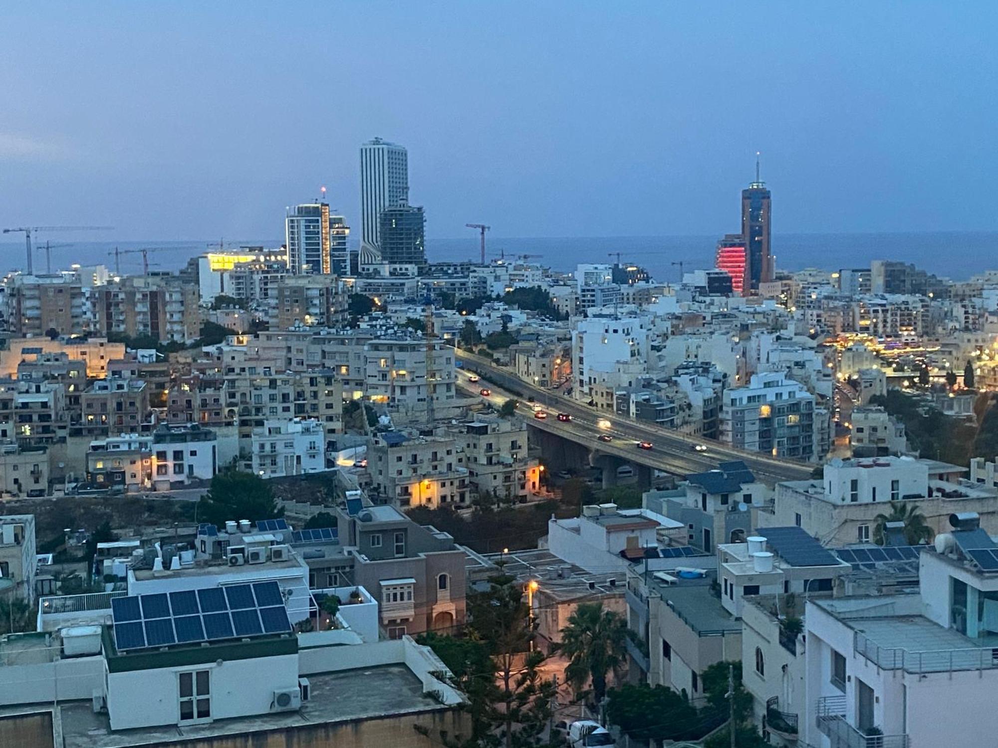 Superior Double or Twin Room City View