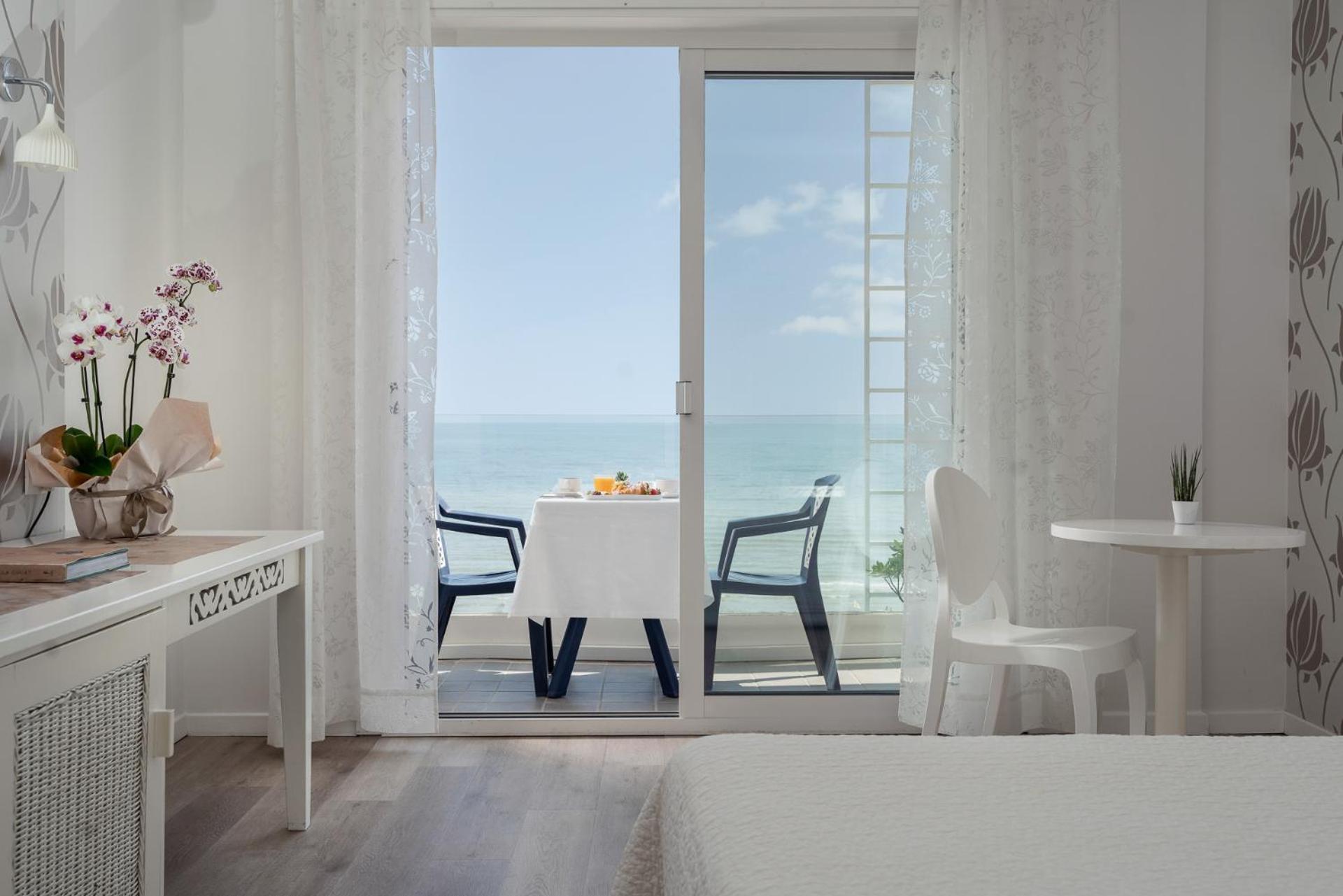 Standard Room Sea Front