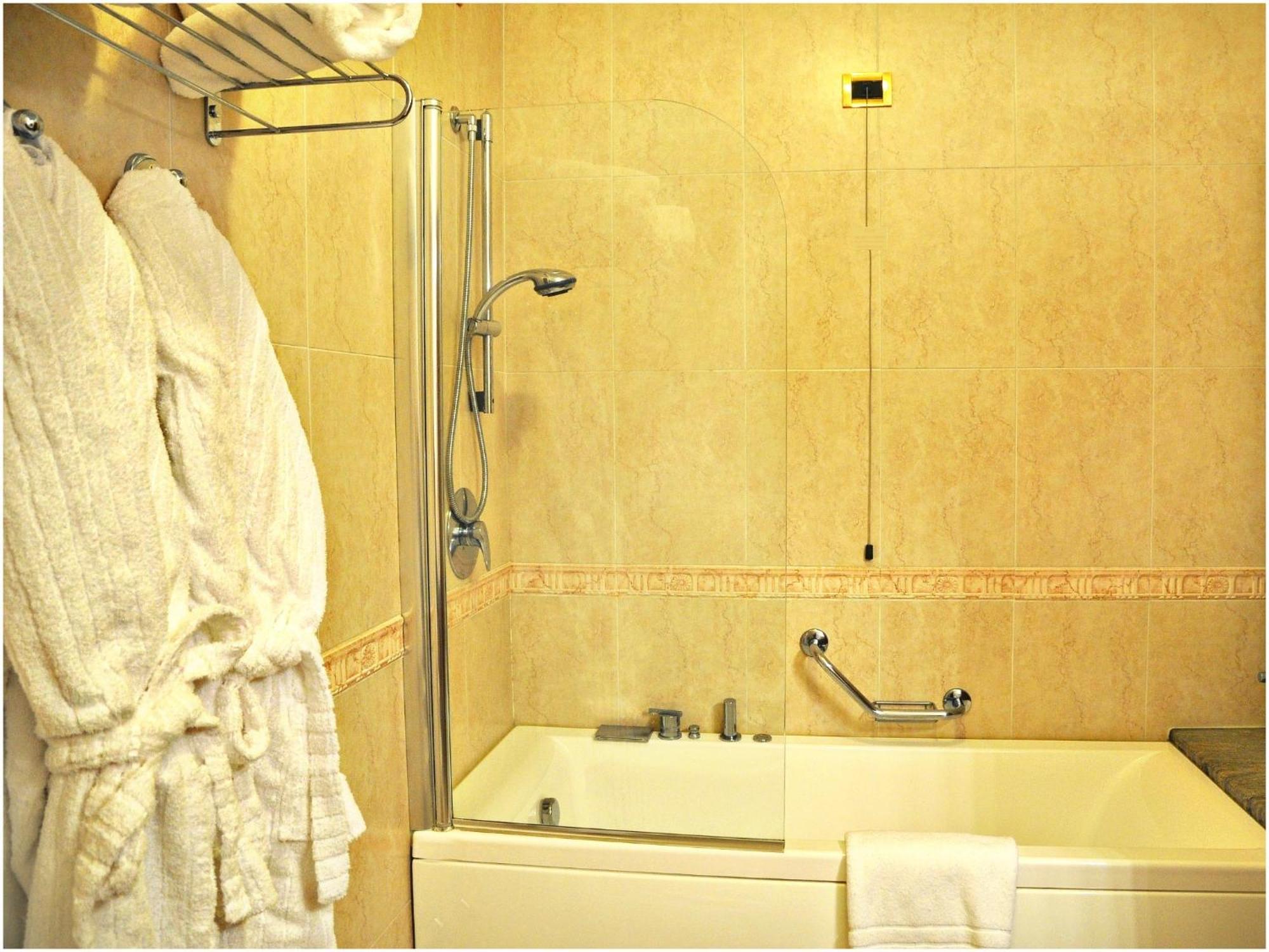 Junior Suite con Vista Giardino - Accesso al Campo da Golf