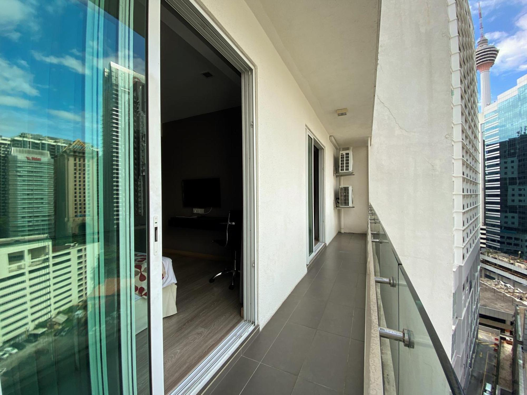 Two-Bedroom Executive Suite Non-Smoking