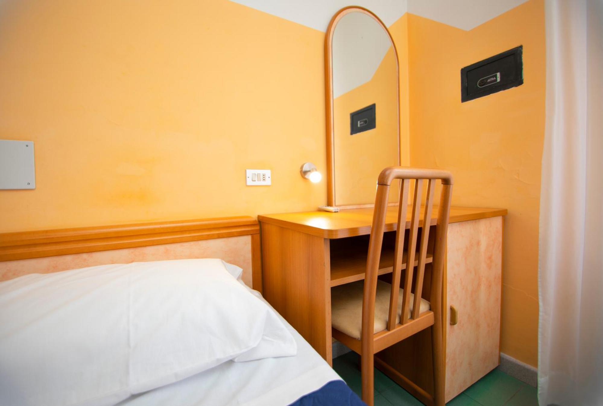 Economy Quadruple Room