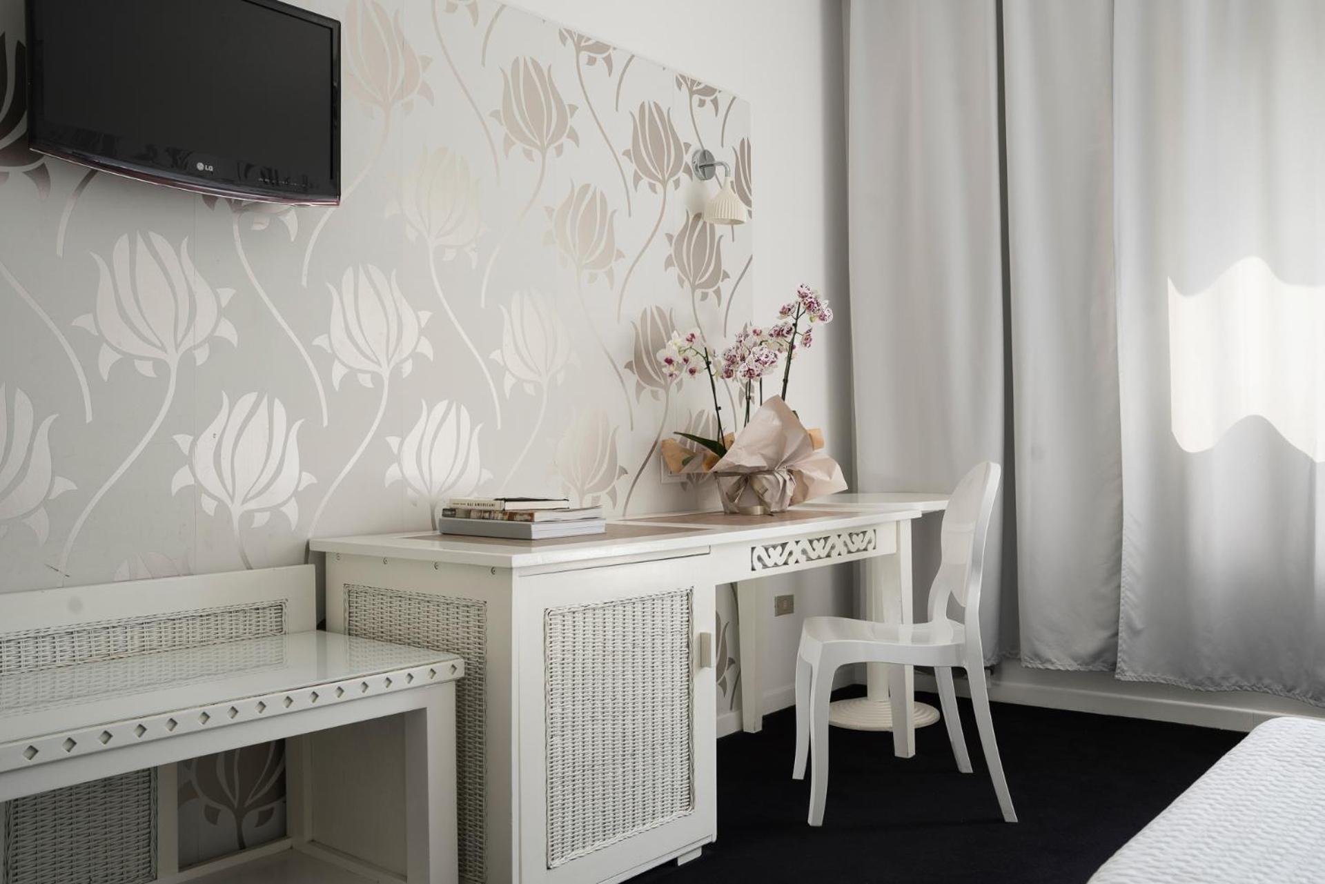 Double Room Street View