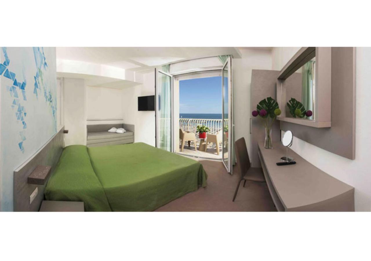 Superior Triple Room Sea View,1559518372:JPEG