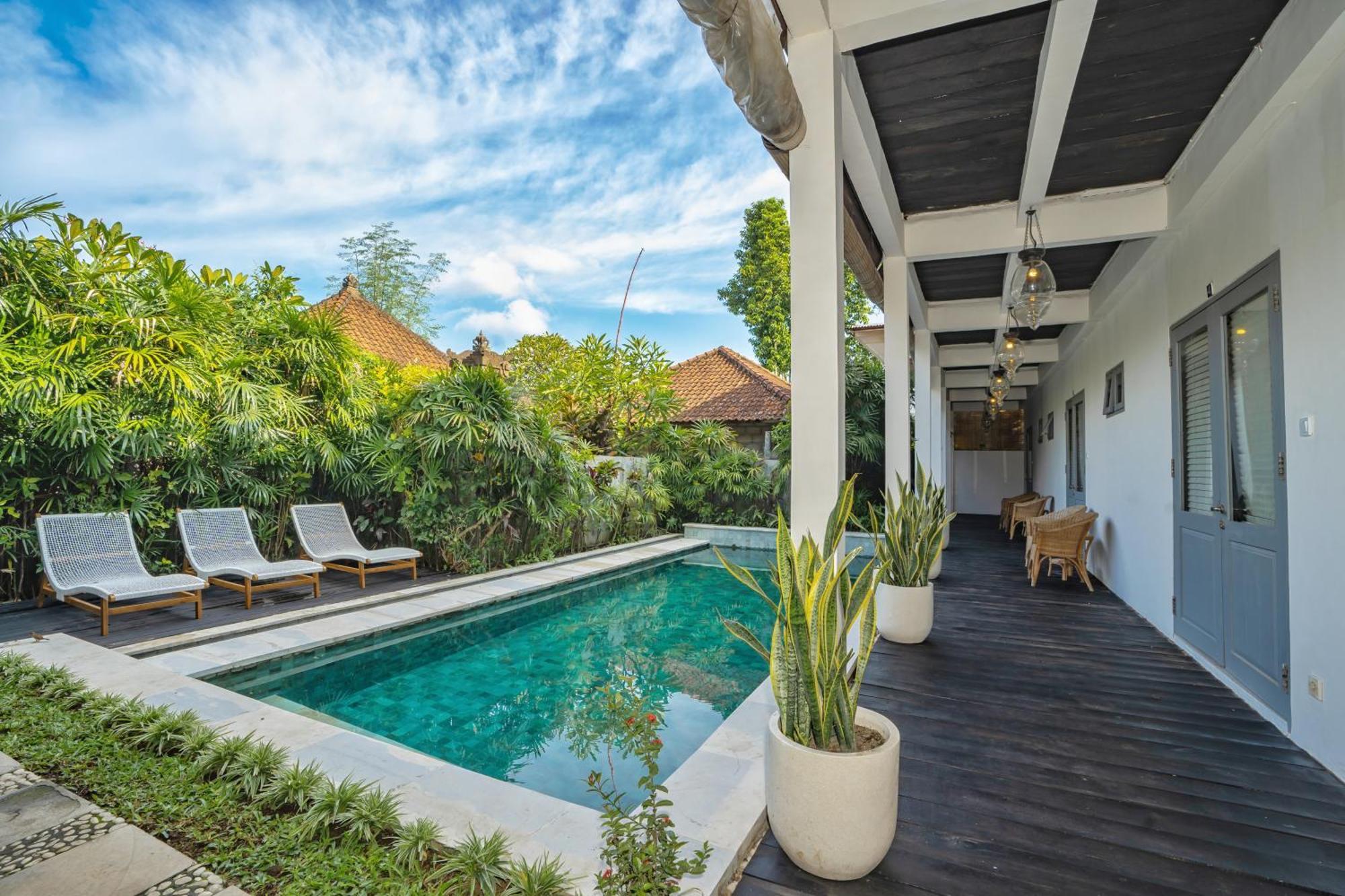 Double Room Pool View