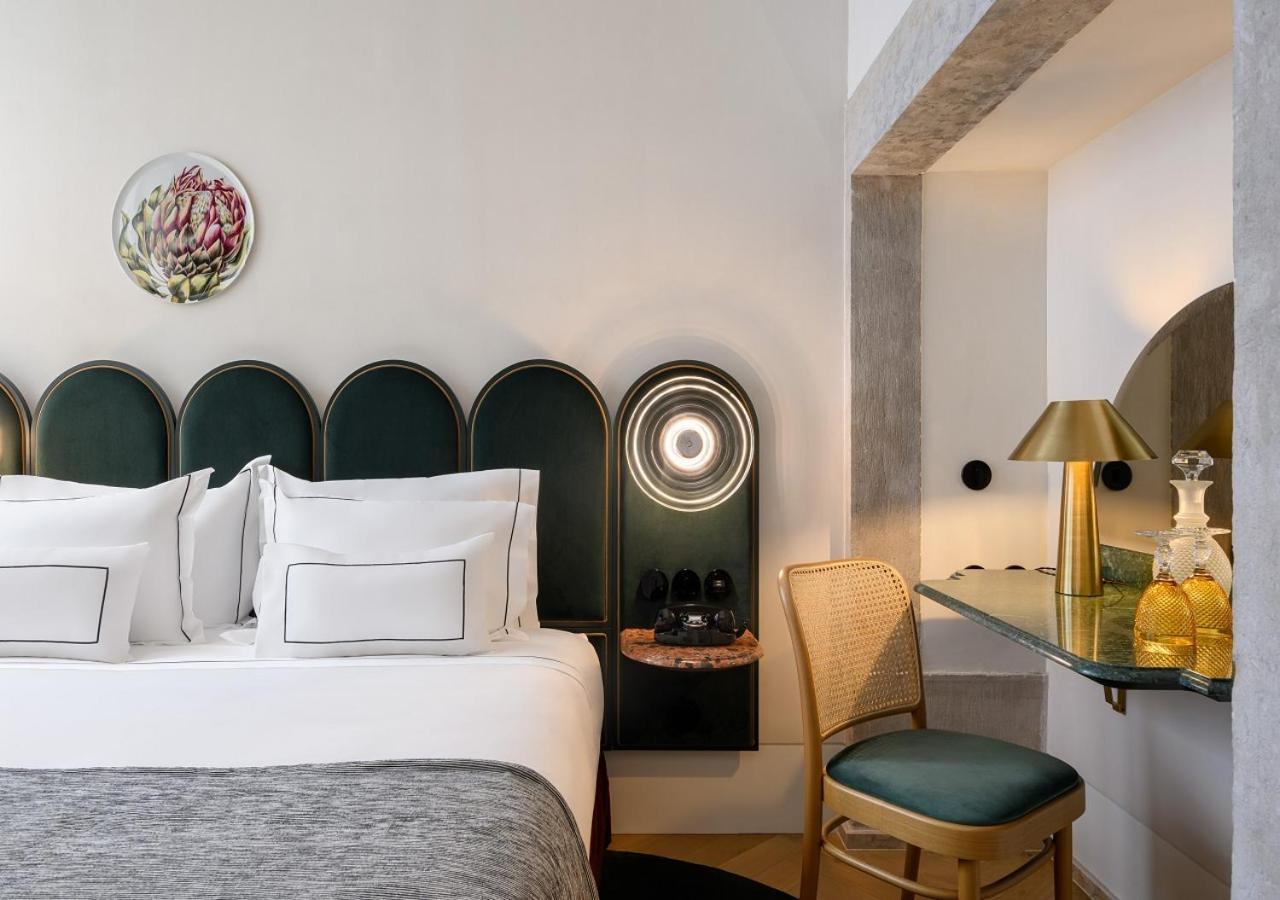 Double Room Interior Courtyard