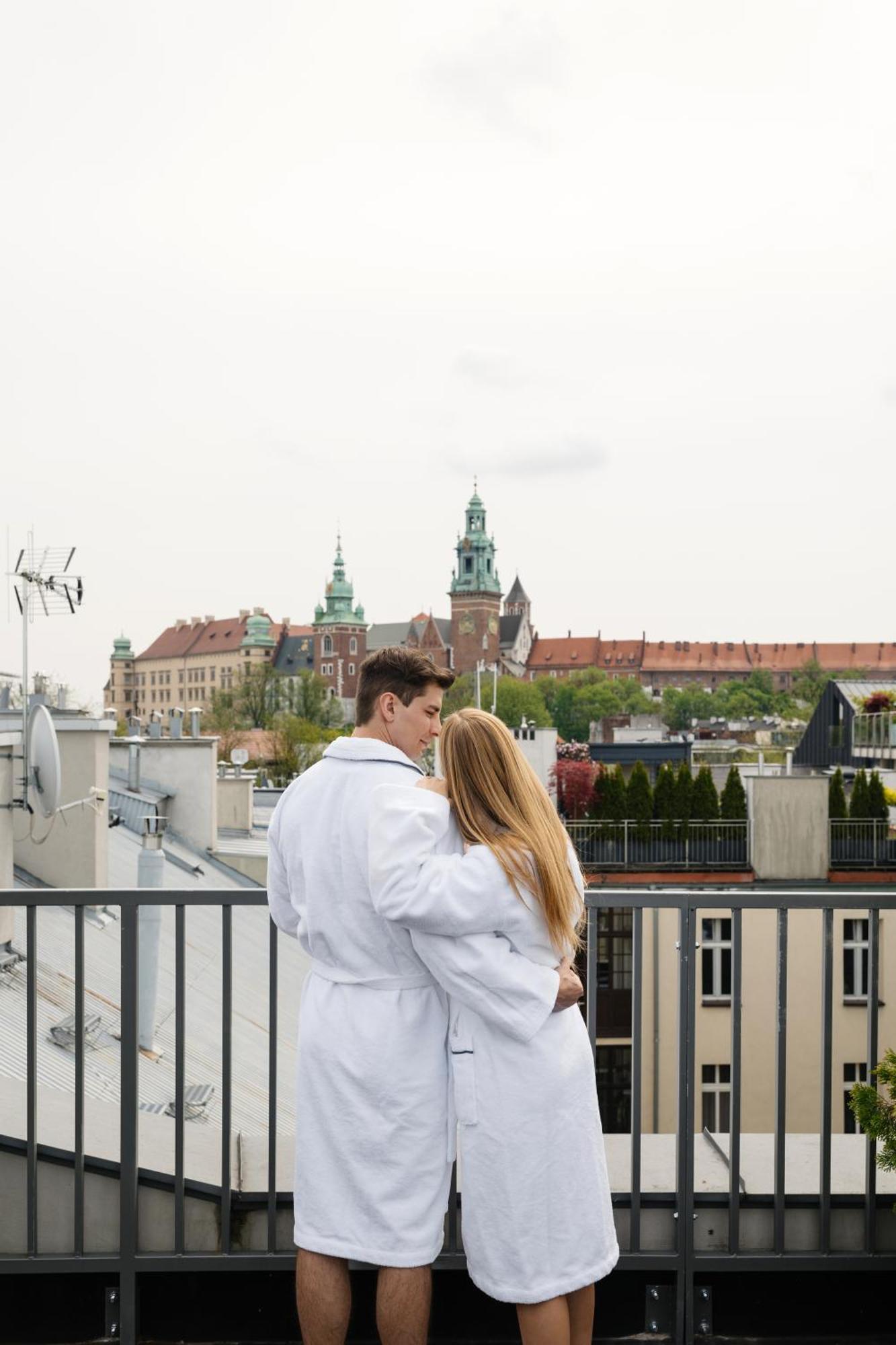 Apartament z wanną z hydromasażem i tarasem na dachu