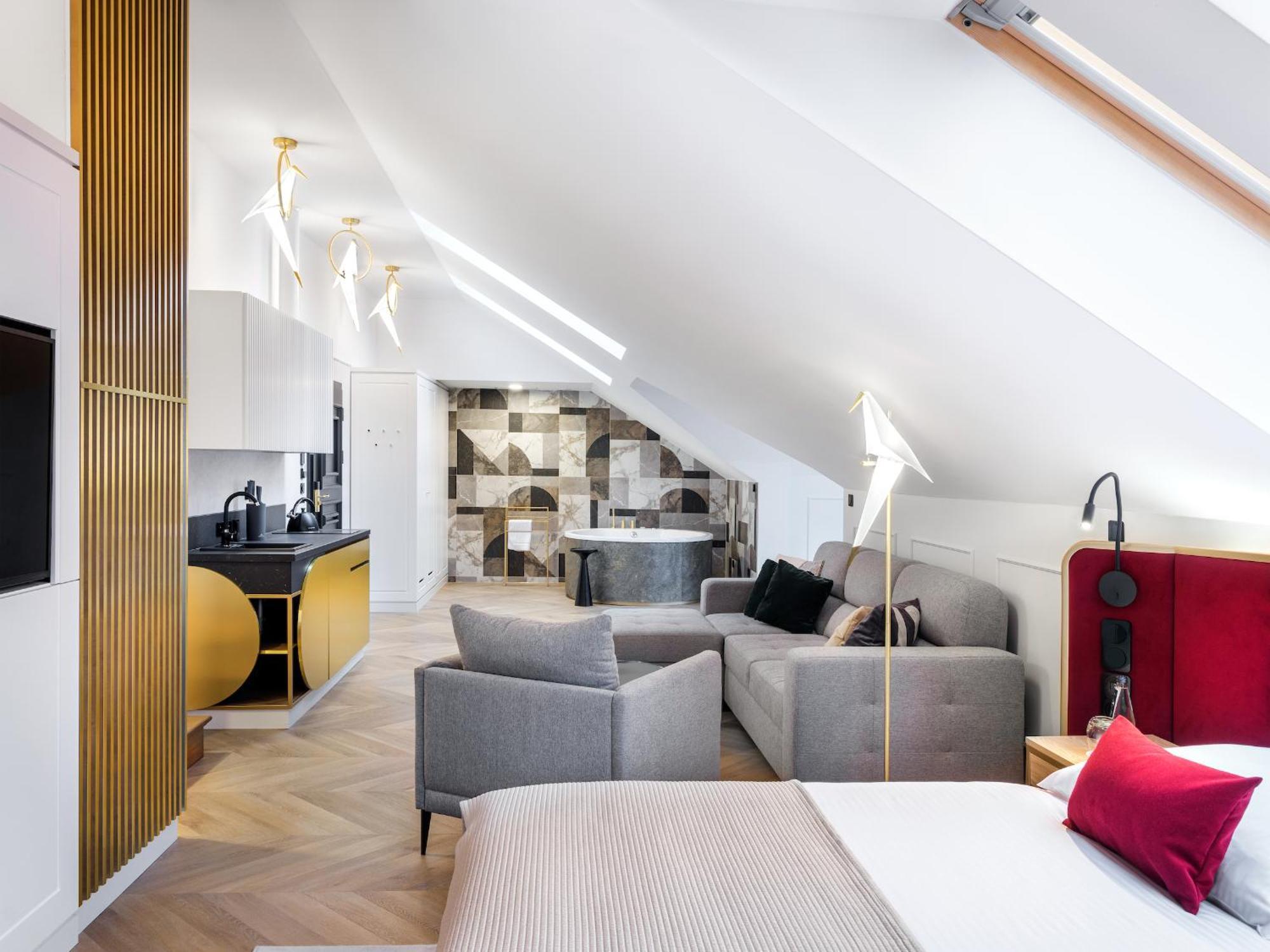 Apartament z wanną z hydromasażem i tarasem na dachu