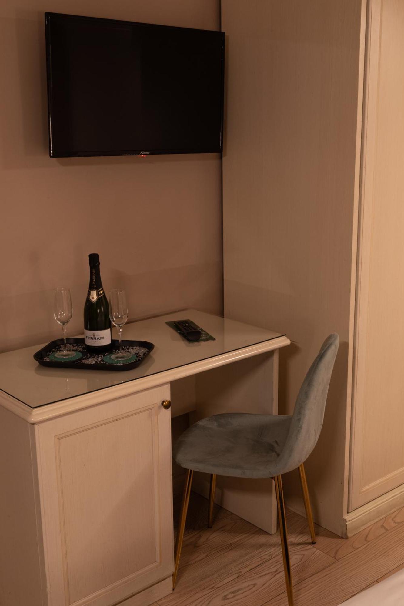 Single Room,1567043630:JPEG