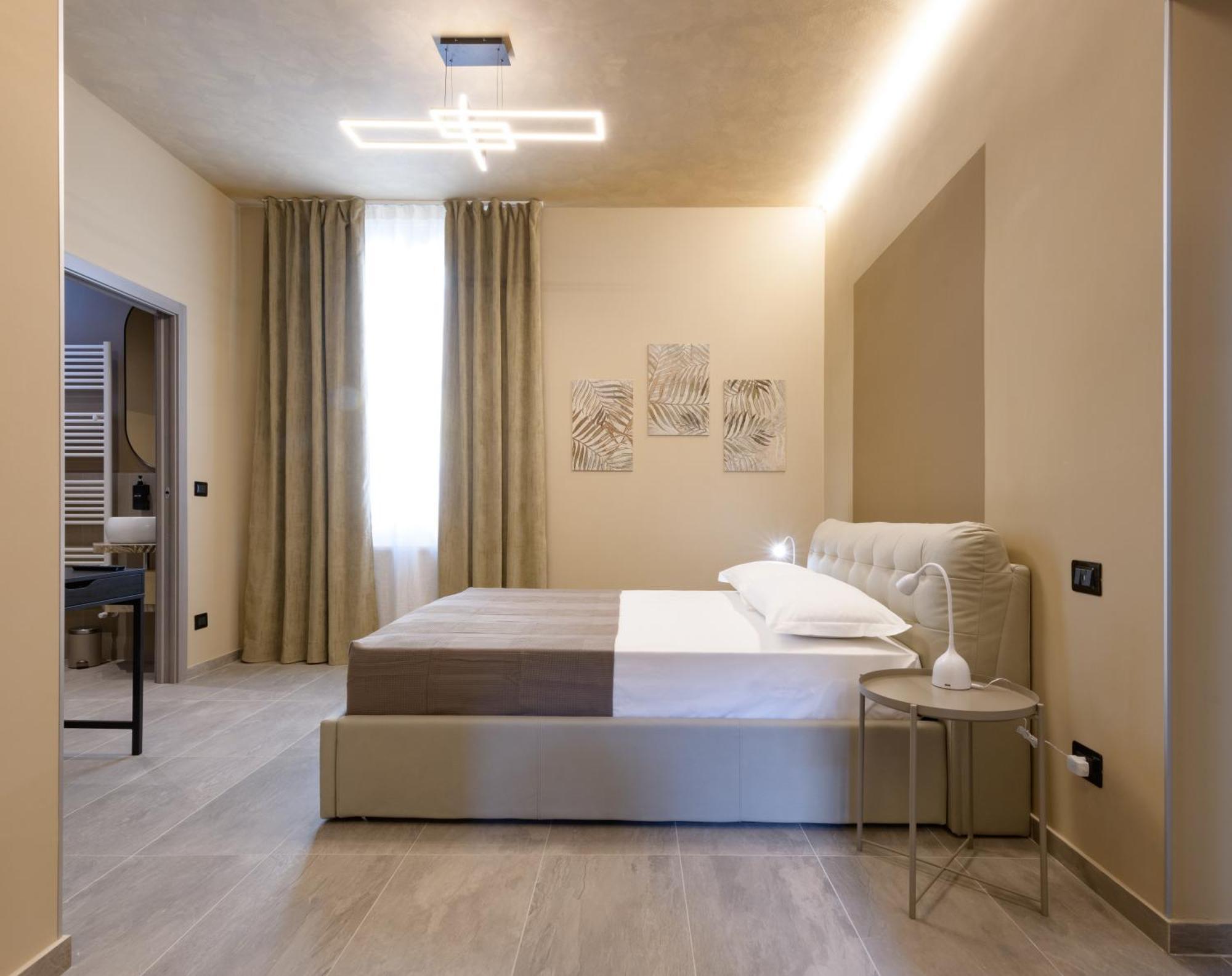 Large Double Room,1567416800:JPEG