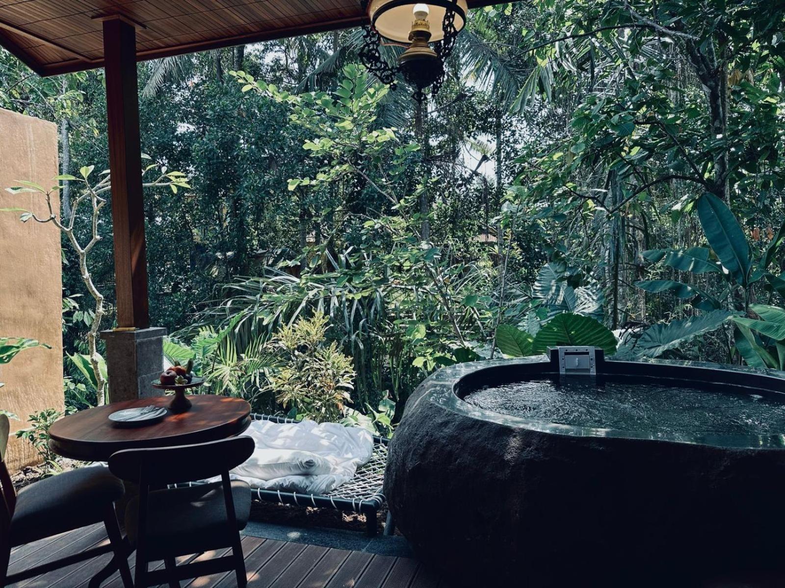 King Room Spa Bath