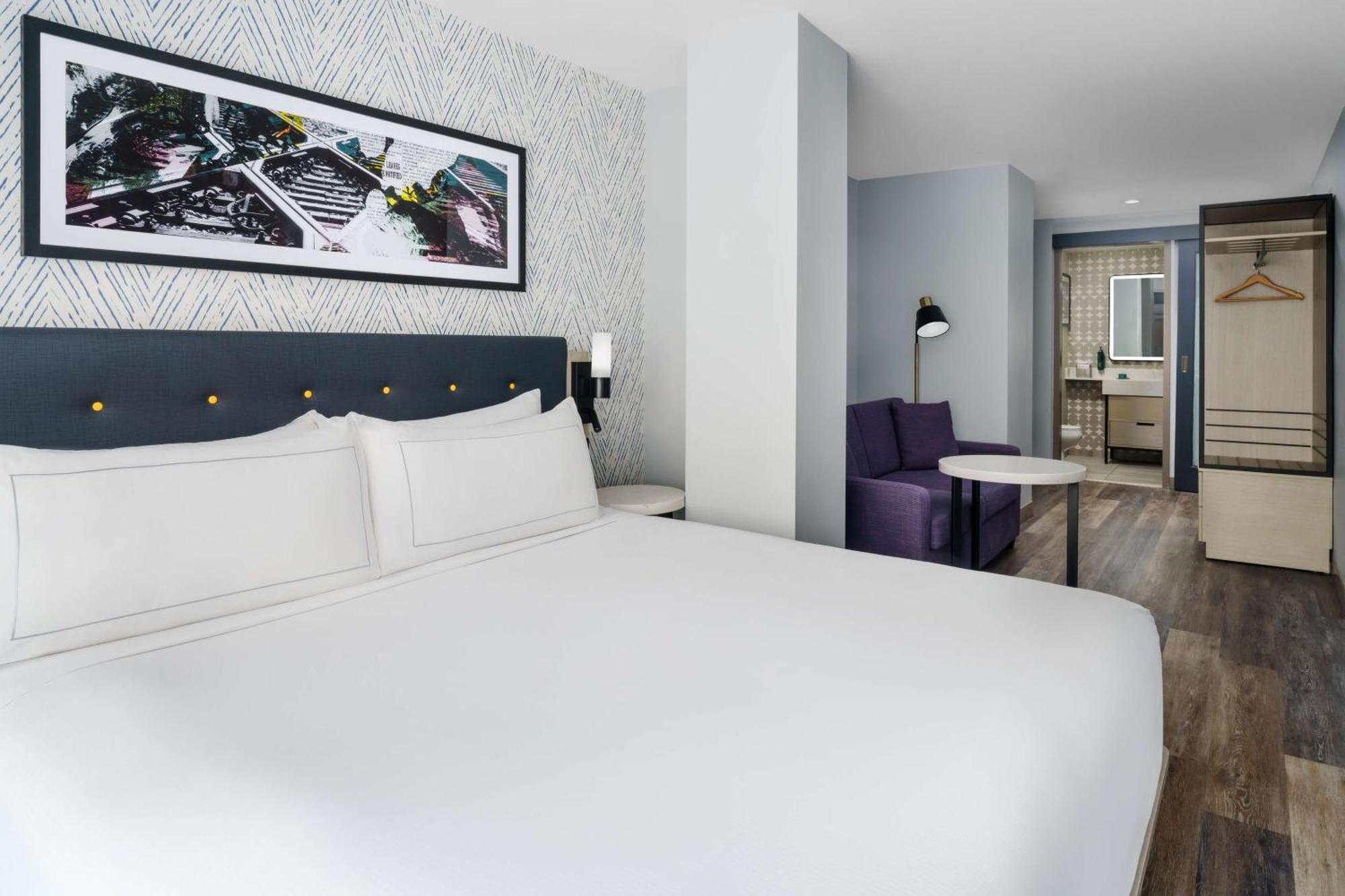 King Studio Suite