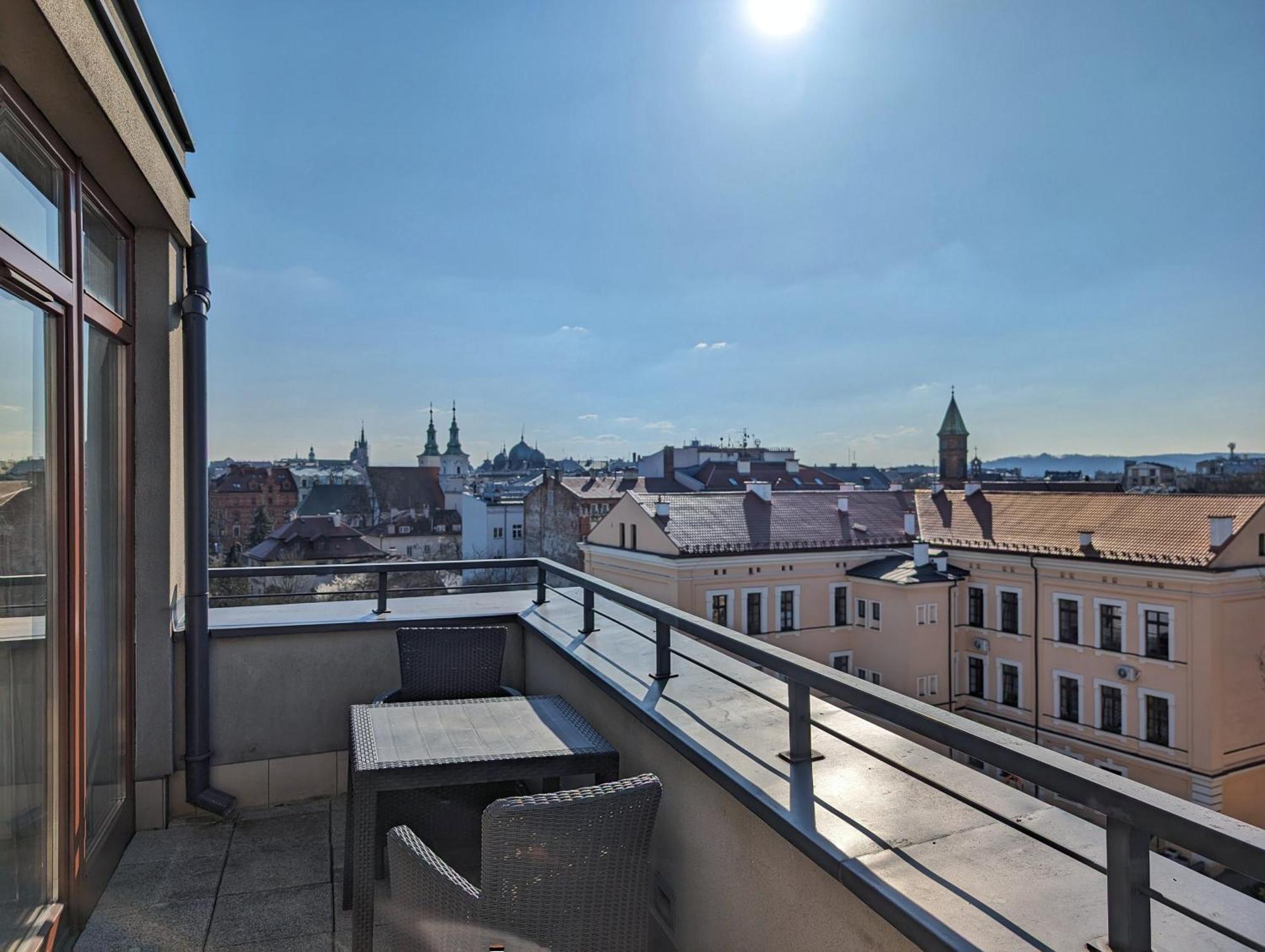 Penthouse Apartment Terrace City View