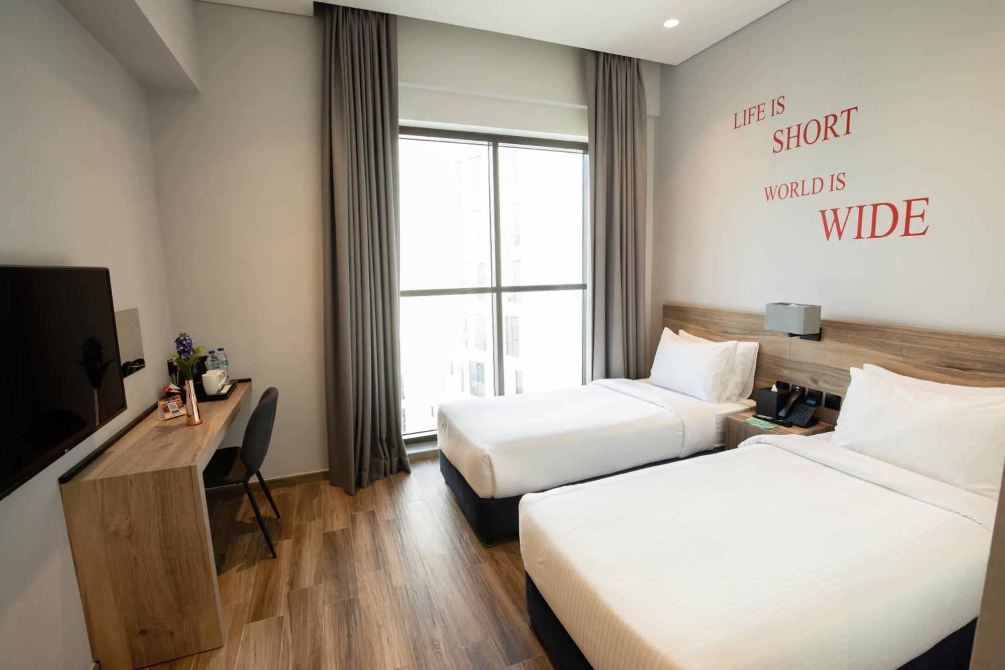 Standard Twin Room (includes 15% off F&B)
