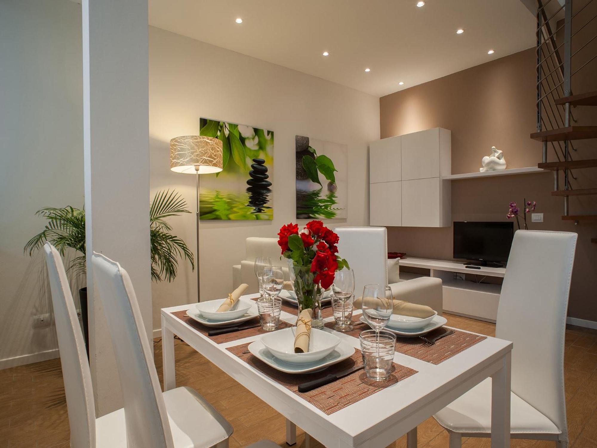 Deluxe One-Bedroom Apartment