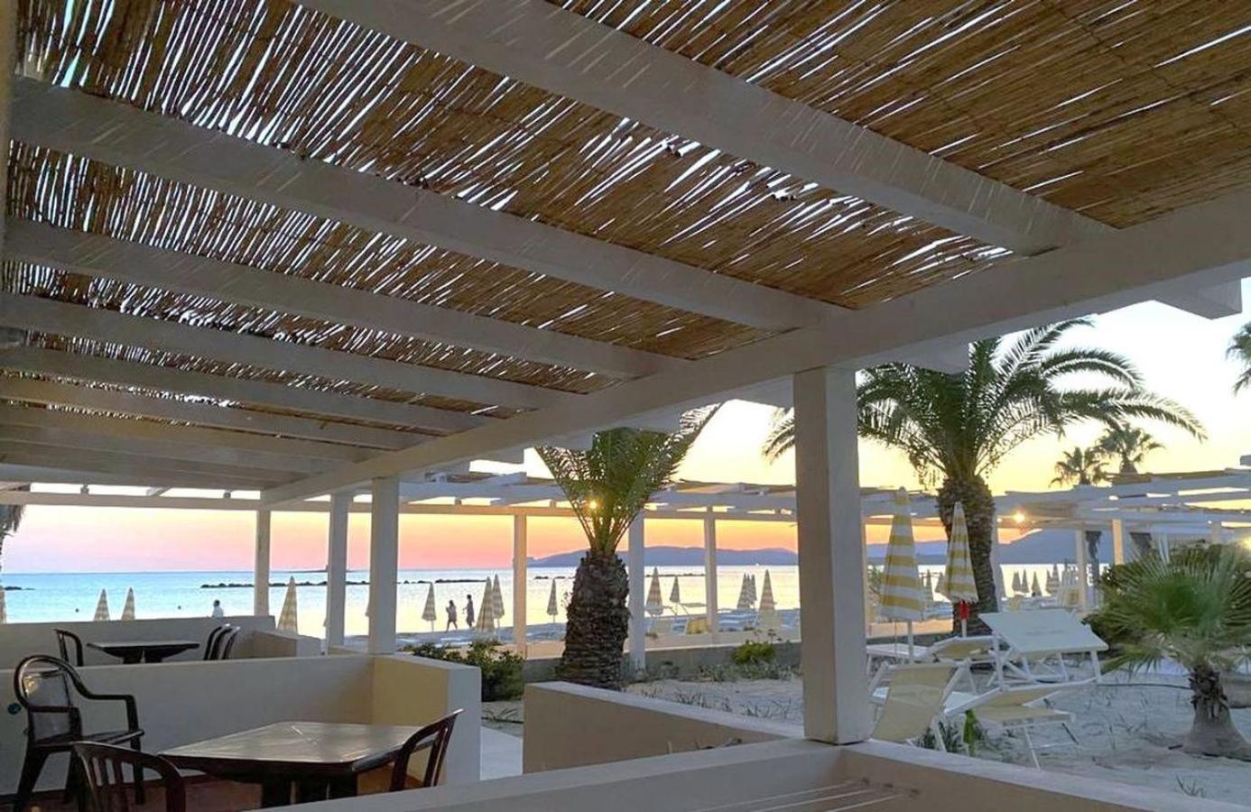 Camera Tripla Standard con Vista Mare