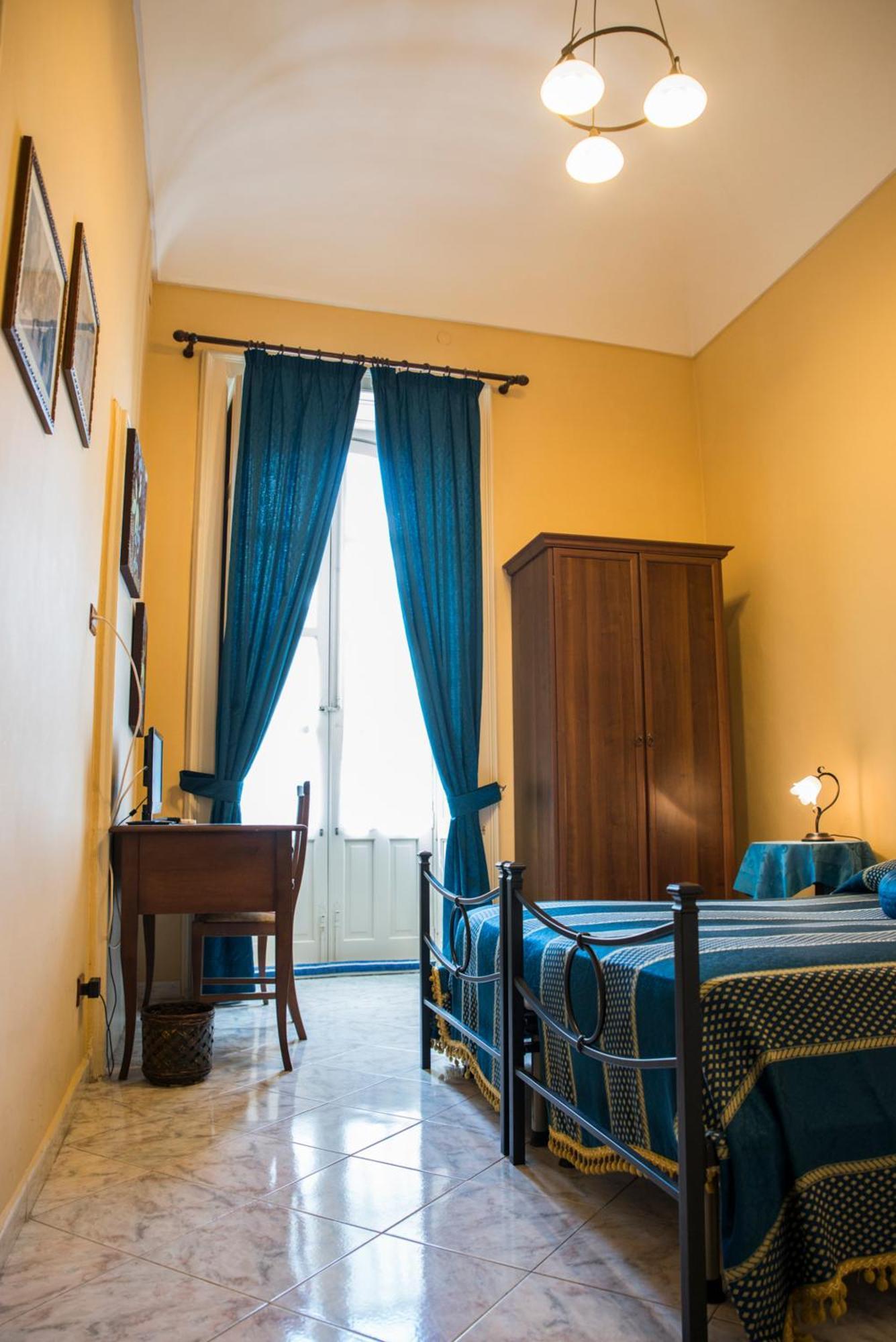 Double Room Private External Bathroom