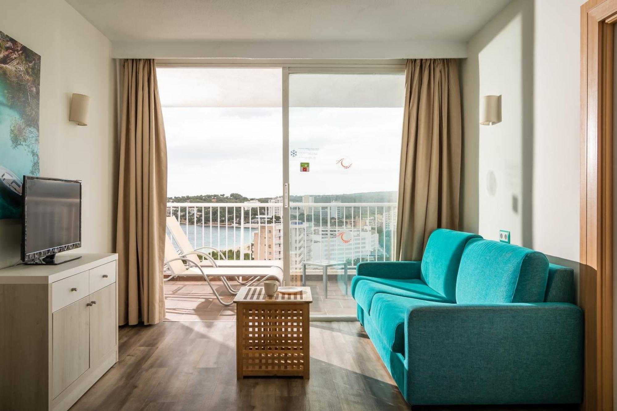 Premium One-Bedroom Apartment Panoramic Sea View