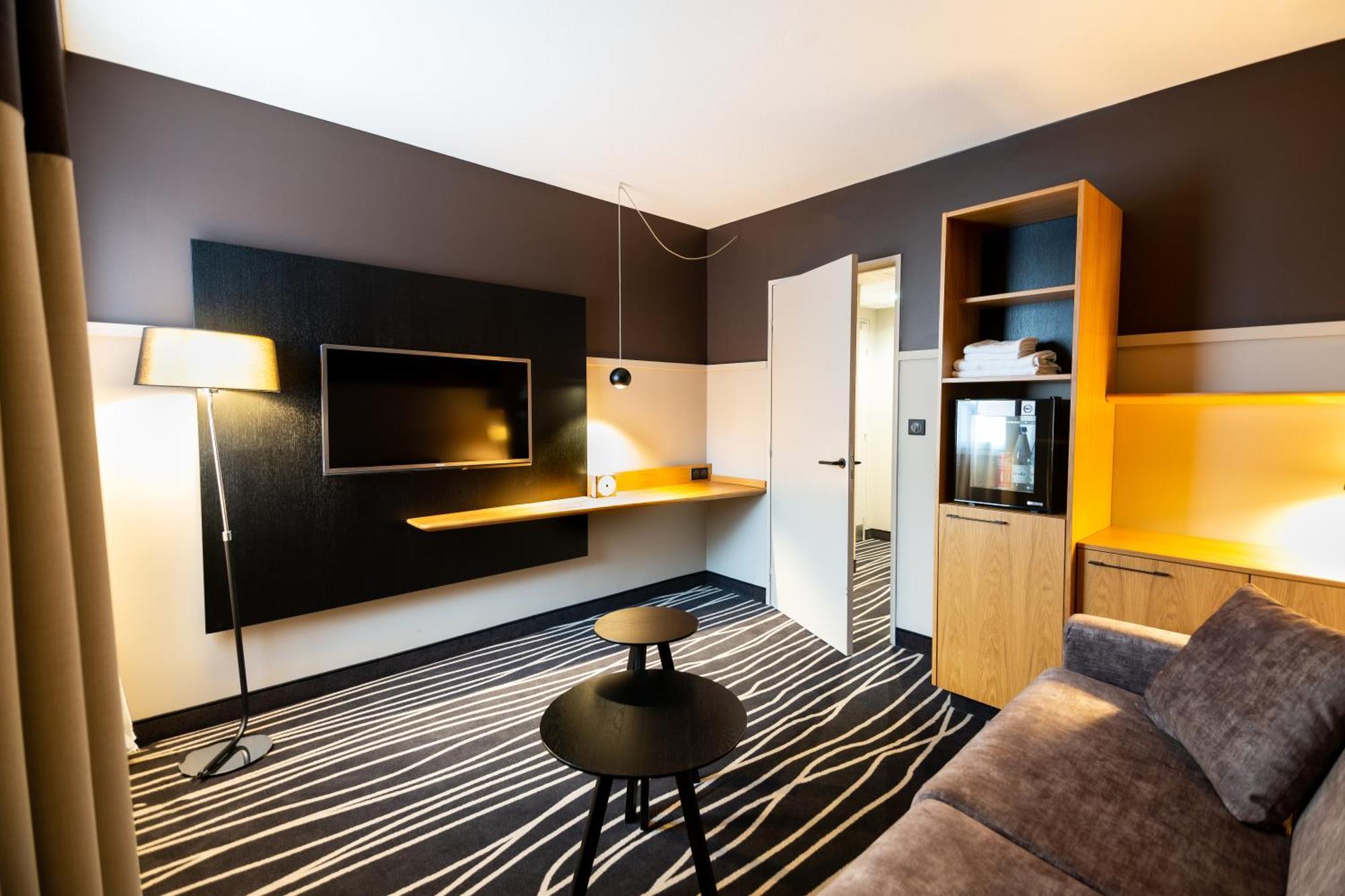 Junior Suite One Double Bed One Sofabed