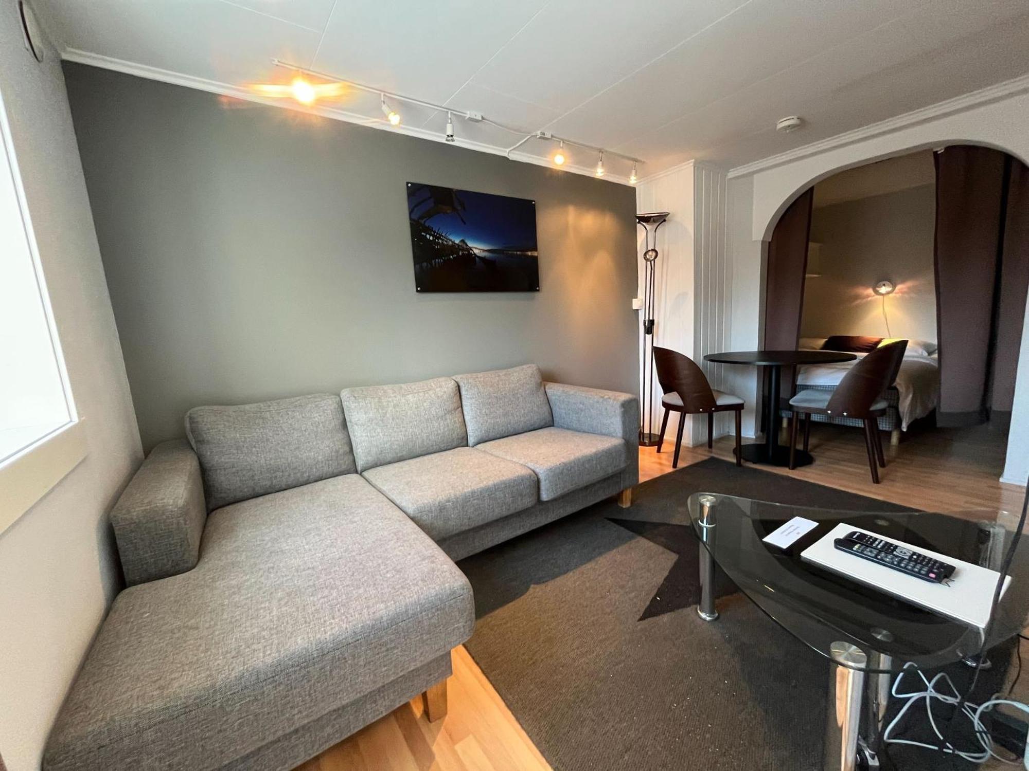Studio Apartment
