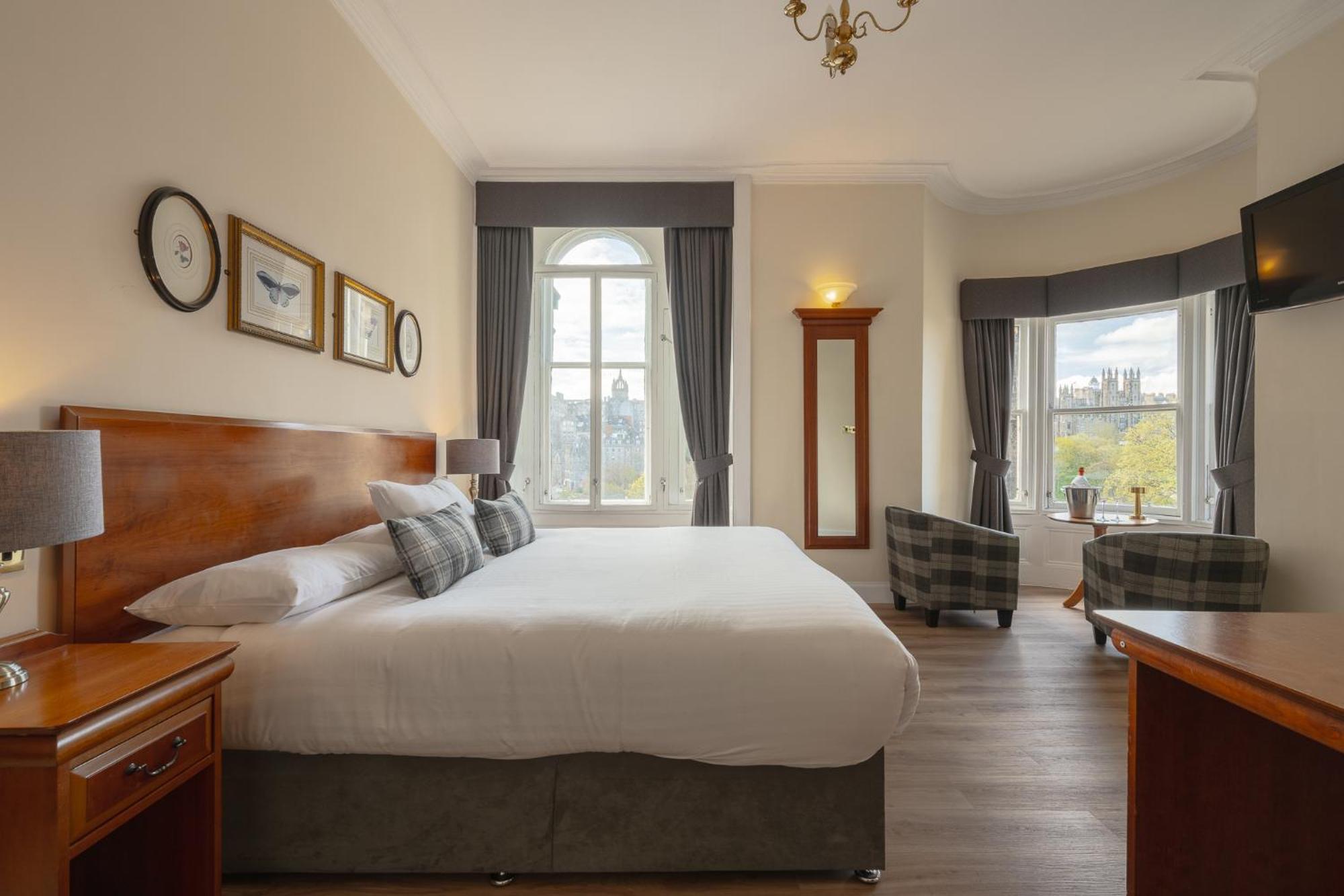 Superior Double Room,1587494239:JPEG
