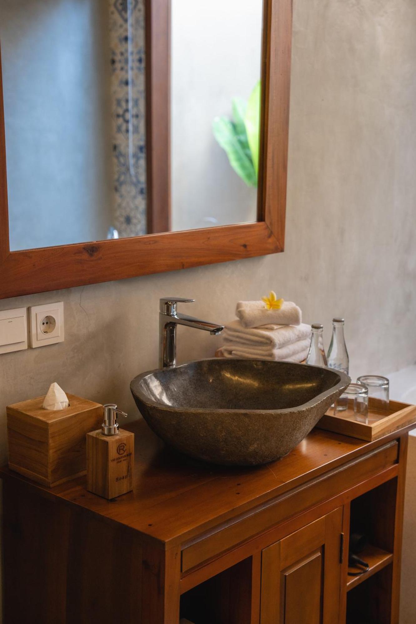 King Room Spa Bath