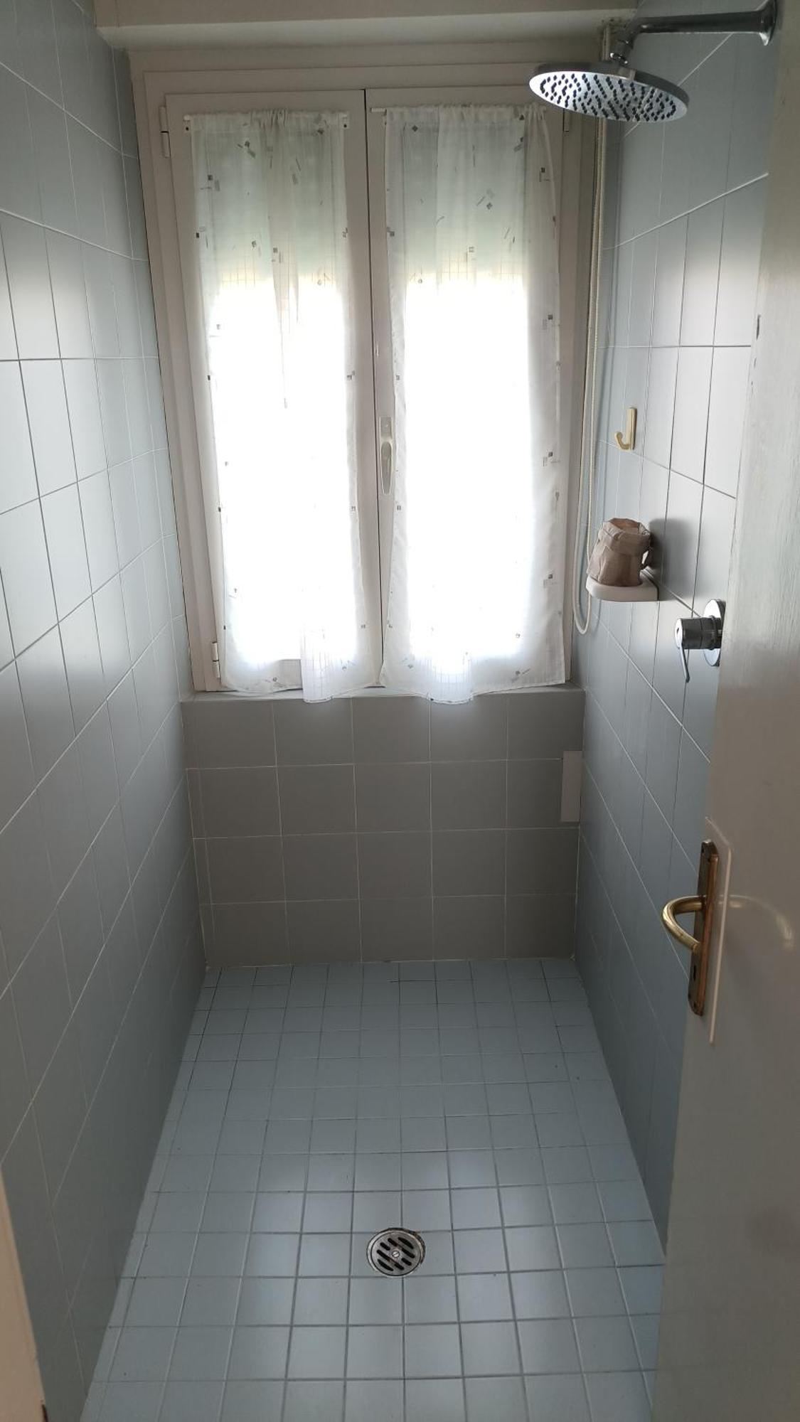 Camera Singola con Bagno in Comune