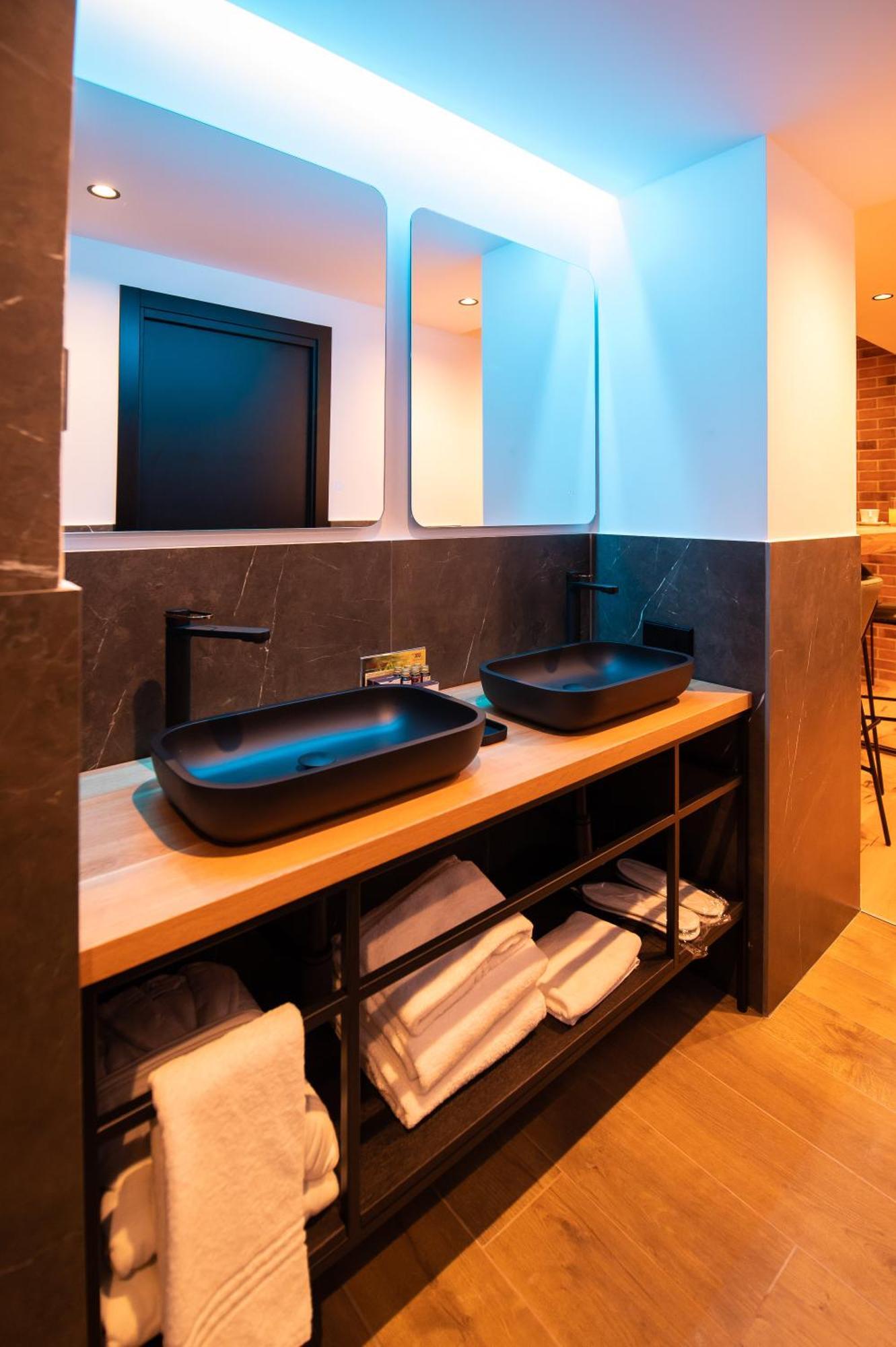 Suite Room Wellness Access
