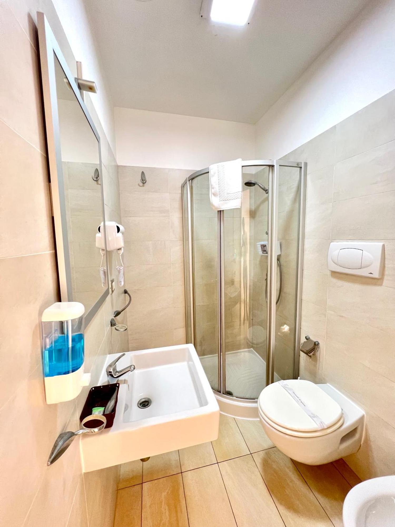 Deluxe Single Room