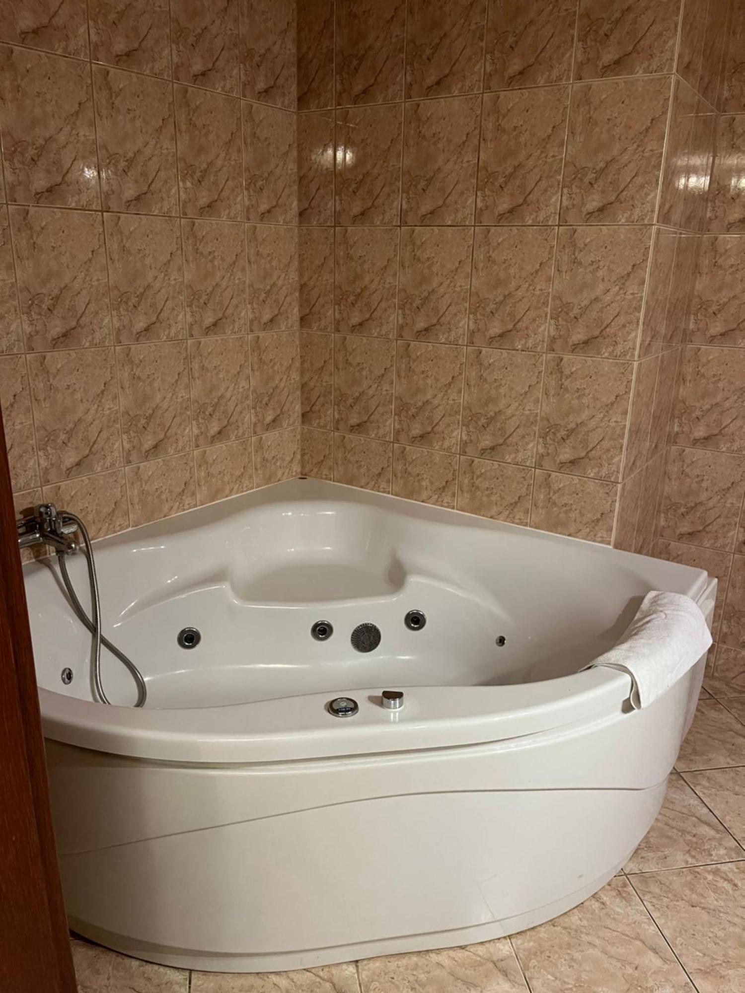 Double Room Air Conditioning
