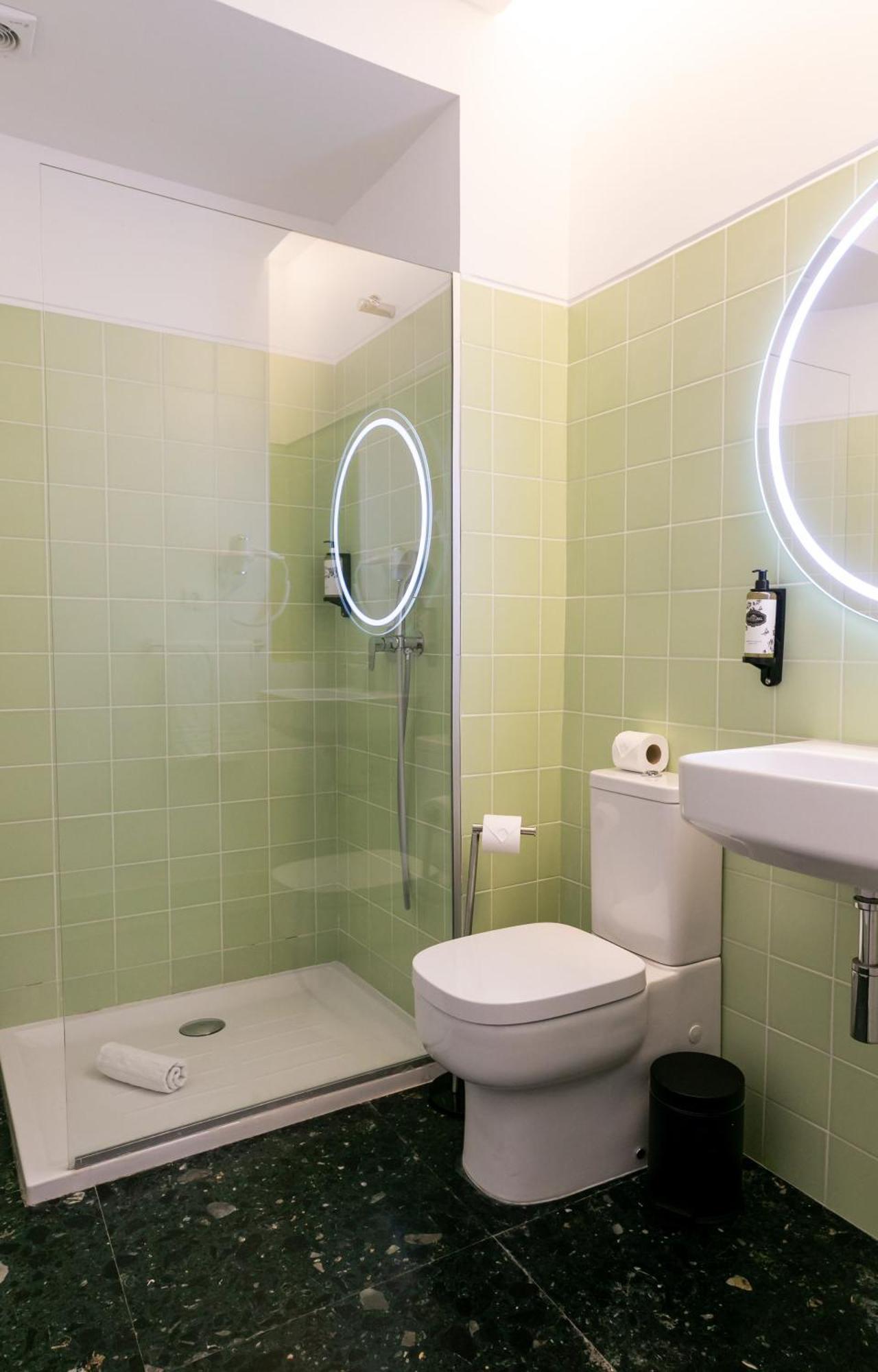 Economy Twin Room