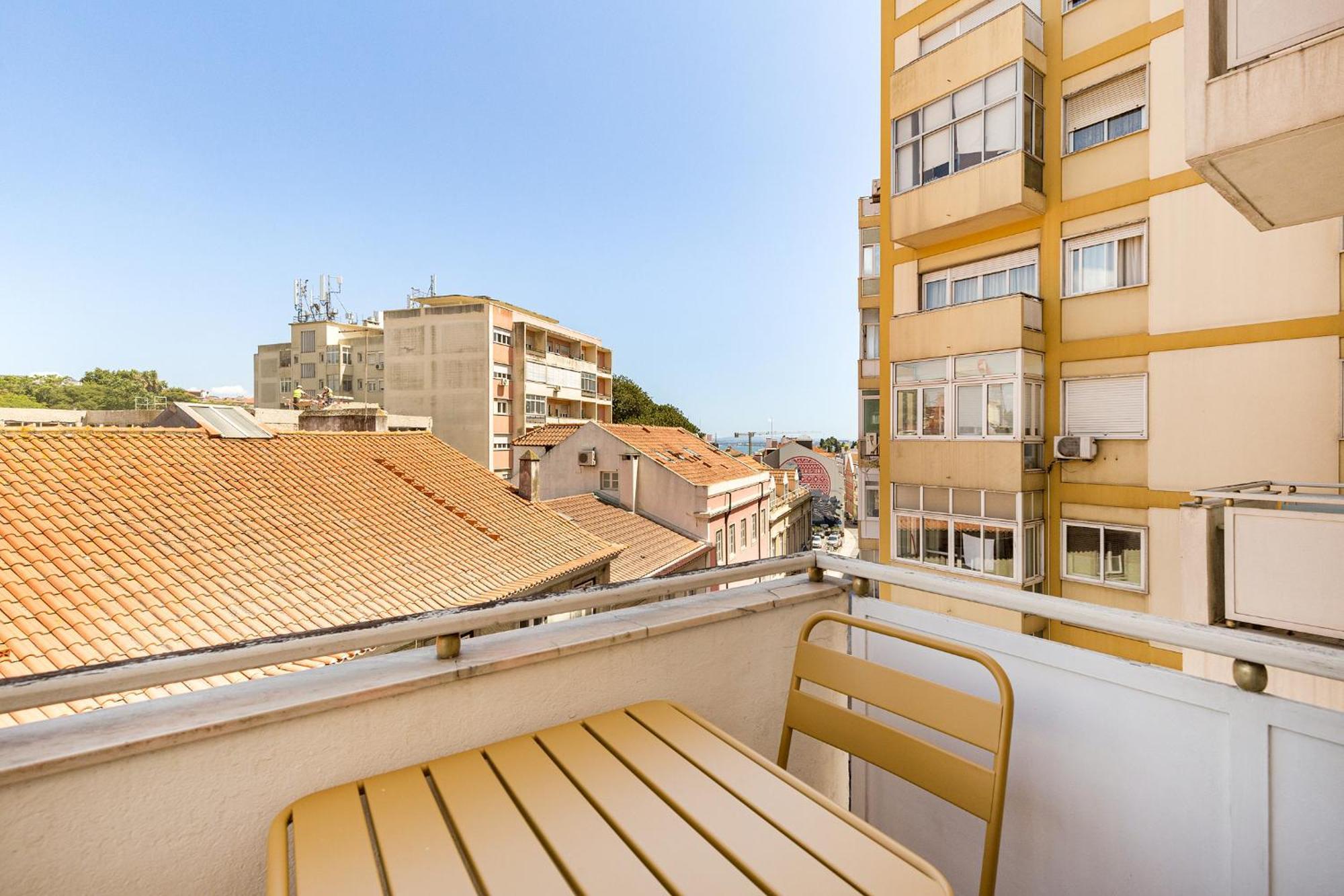 Deluxe Family Suite Balcony