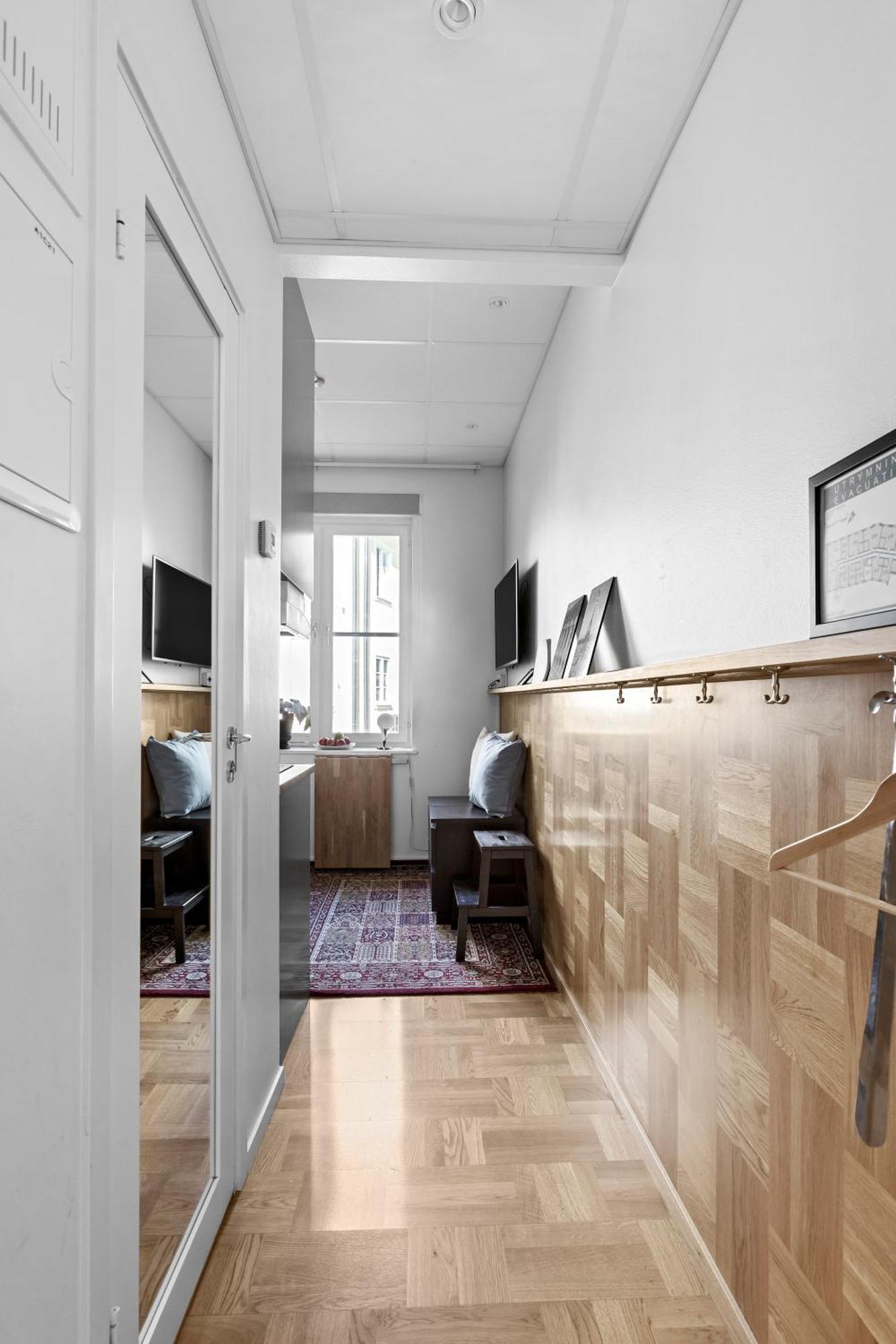 Compact Studio