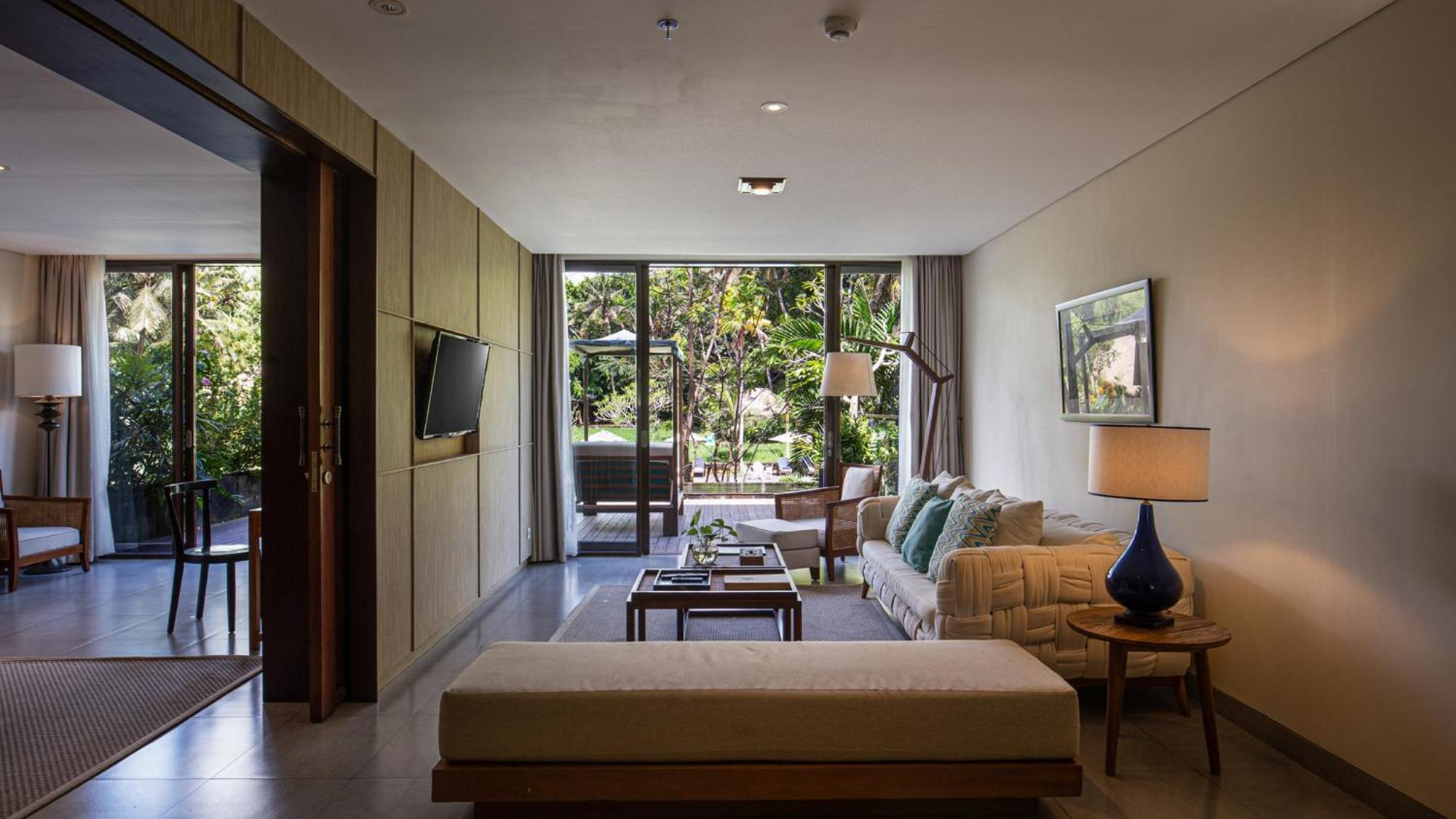 Suite Pool View One-time 30 Minutes Spa