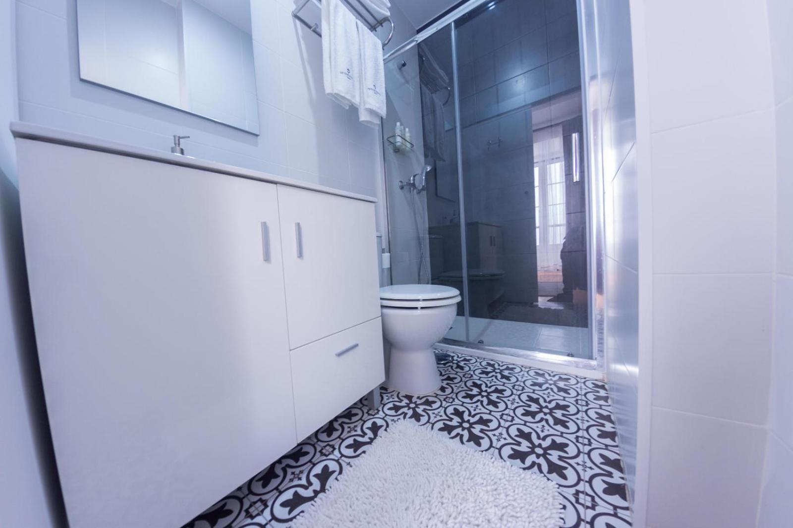 Double or Twin Room Private Bathroom