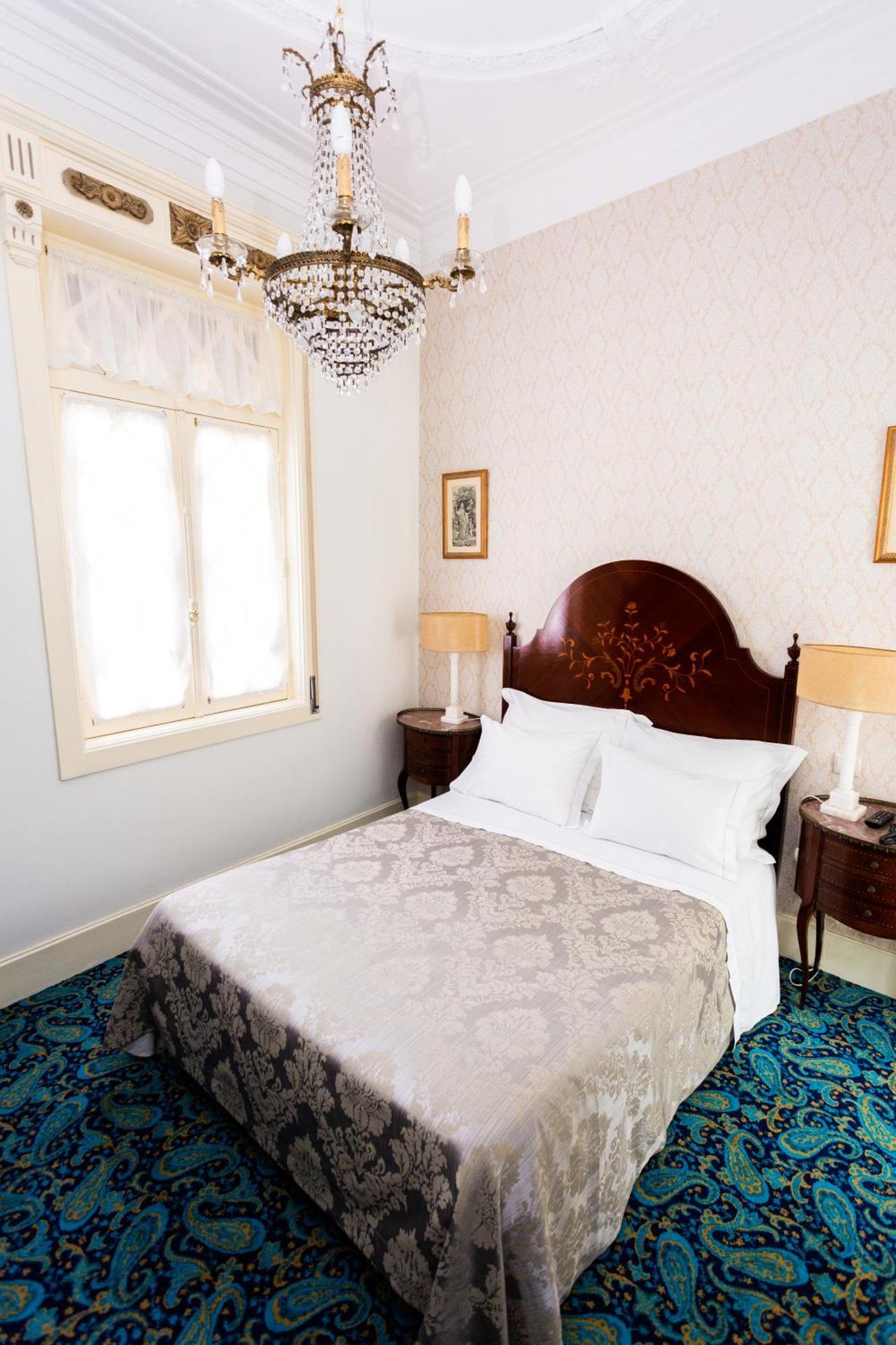 Double Room Castle