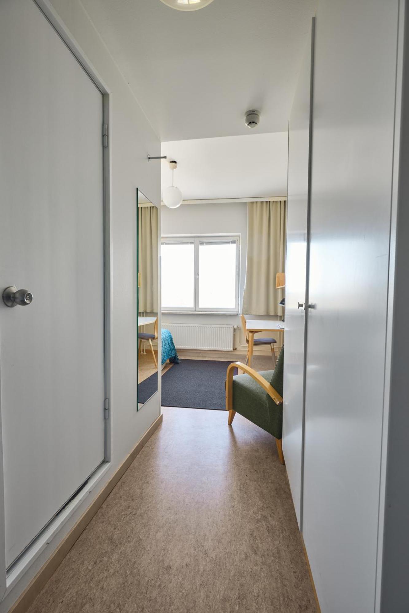 Small Single Room