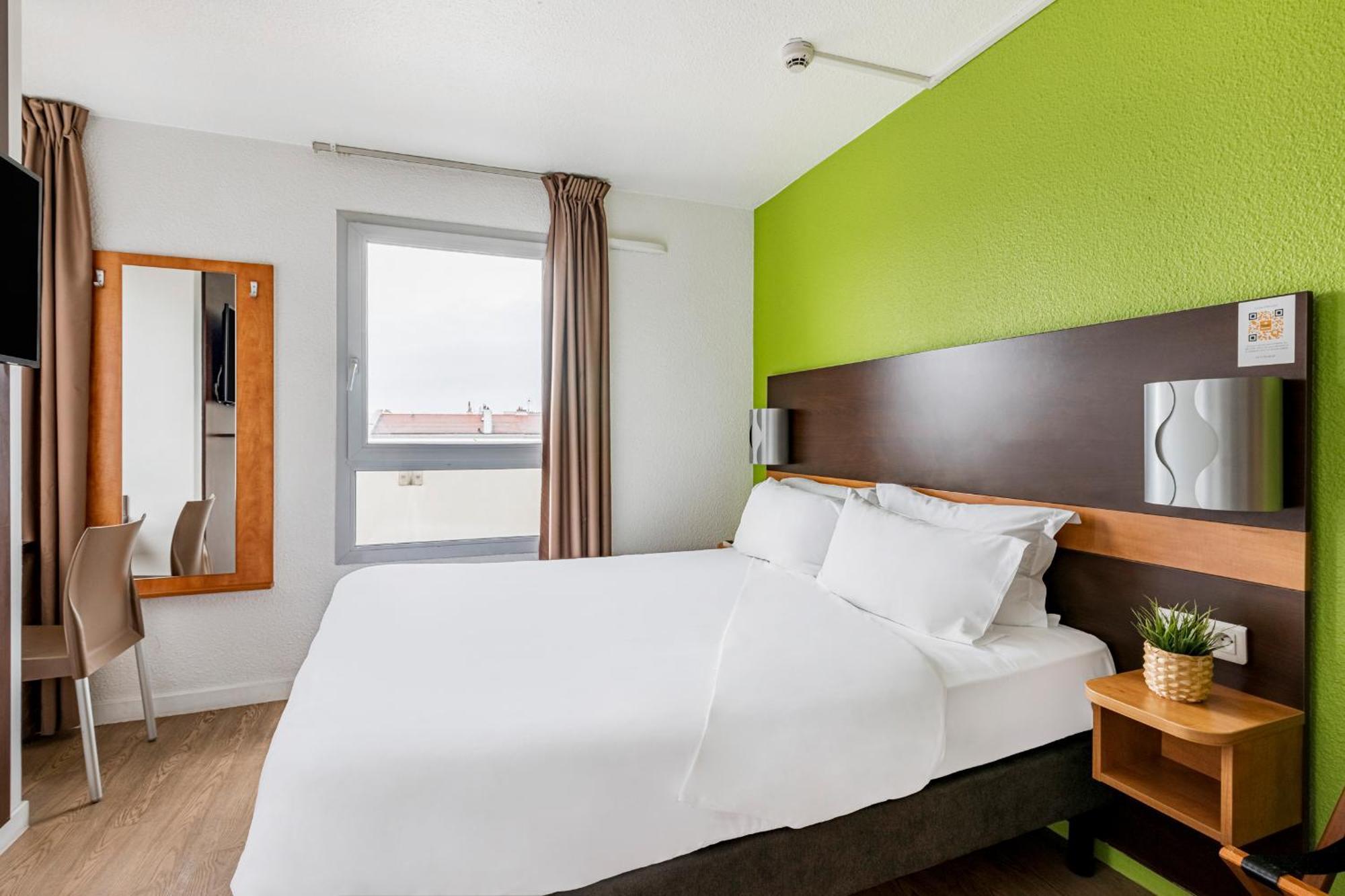 2 side-by-side Double Rooms