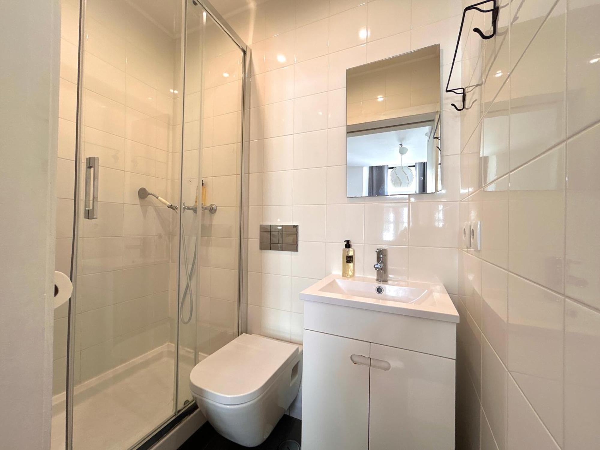 Double Room Private Bathroom 3rd floor