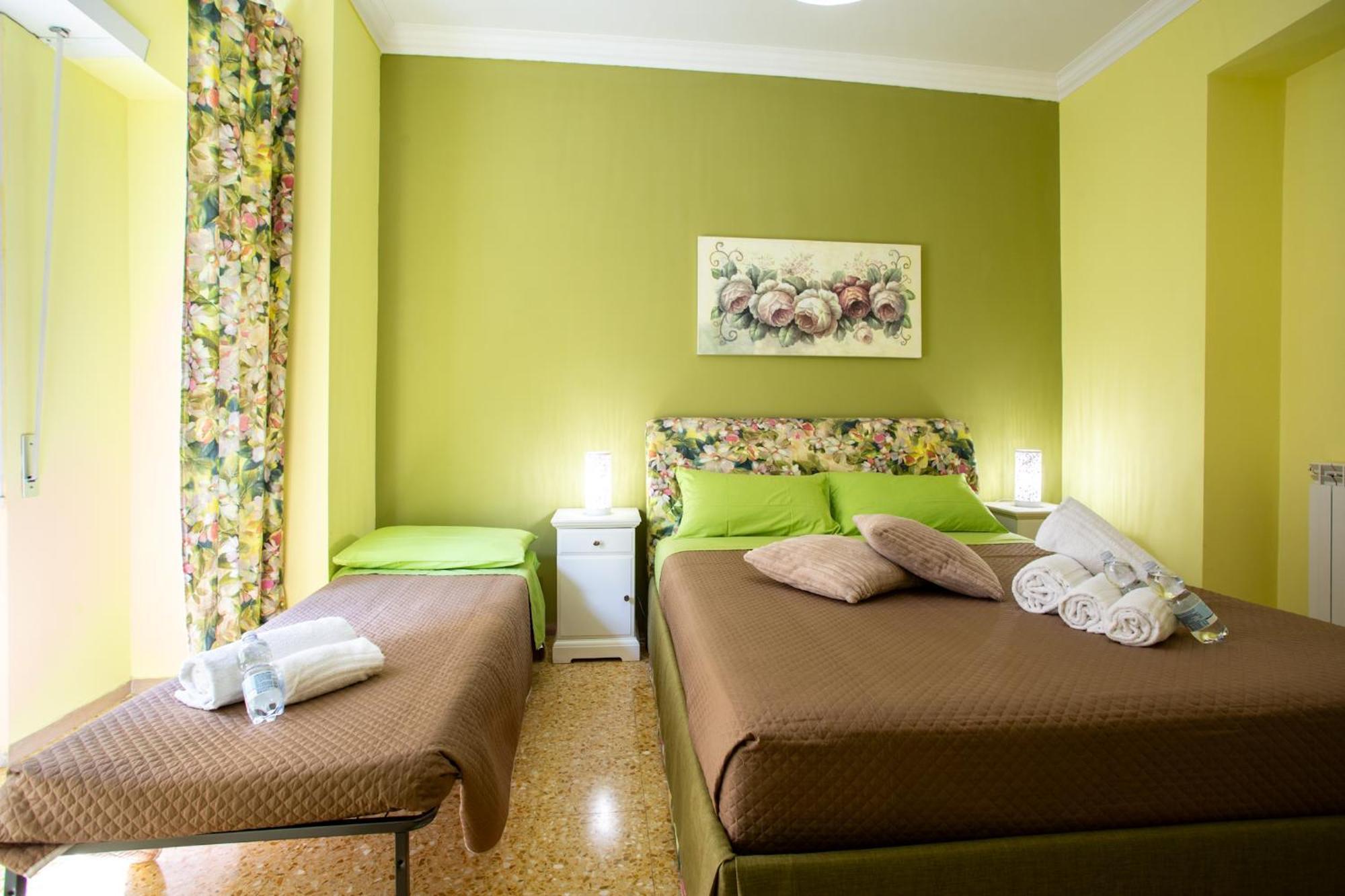 Triple Room
