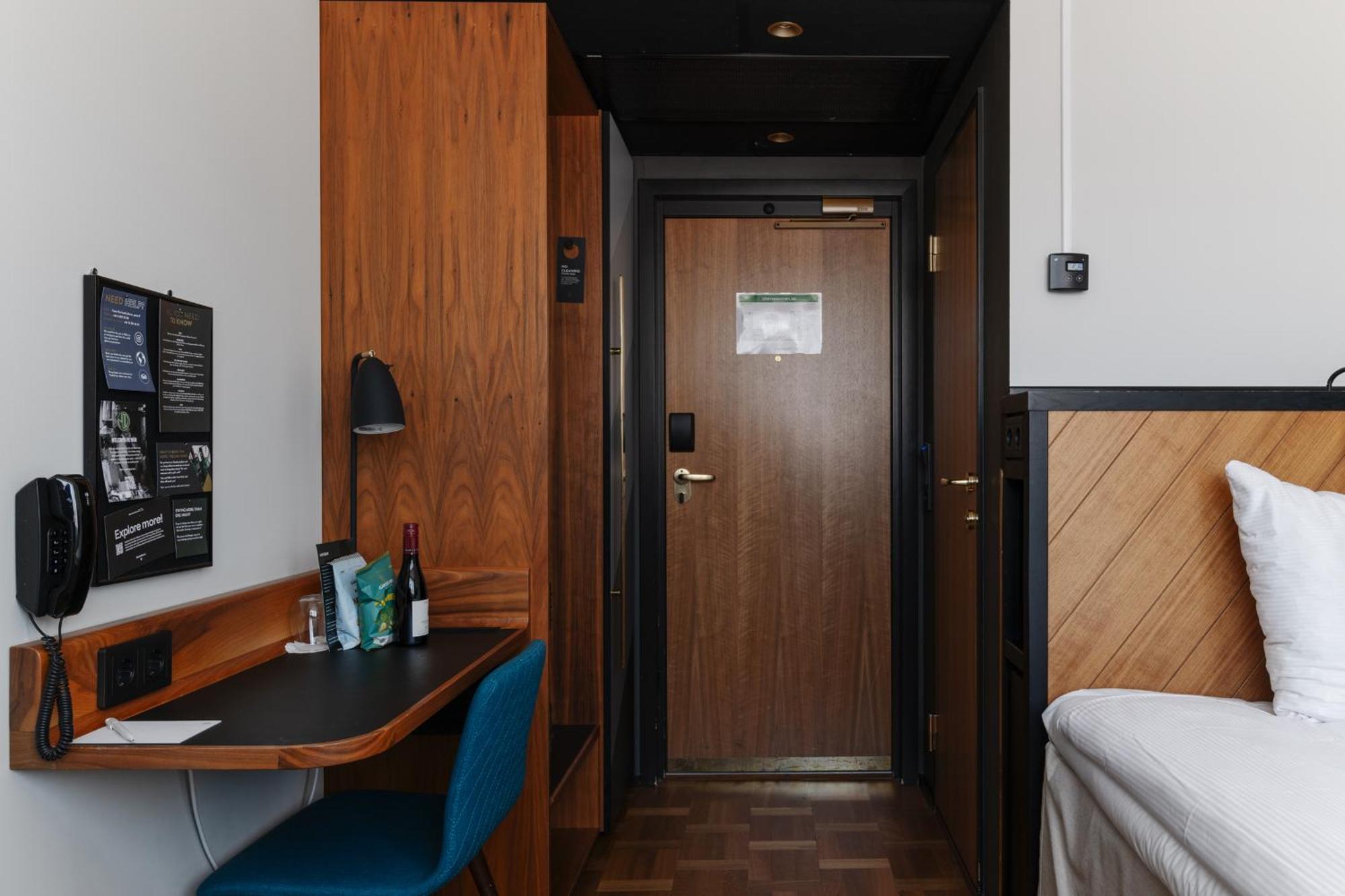 Compact Double