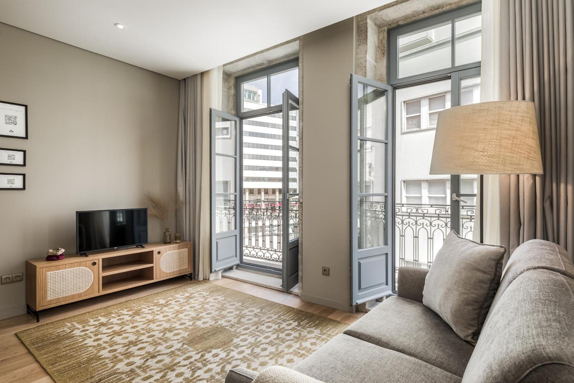 Deluxe Apartment