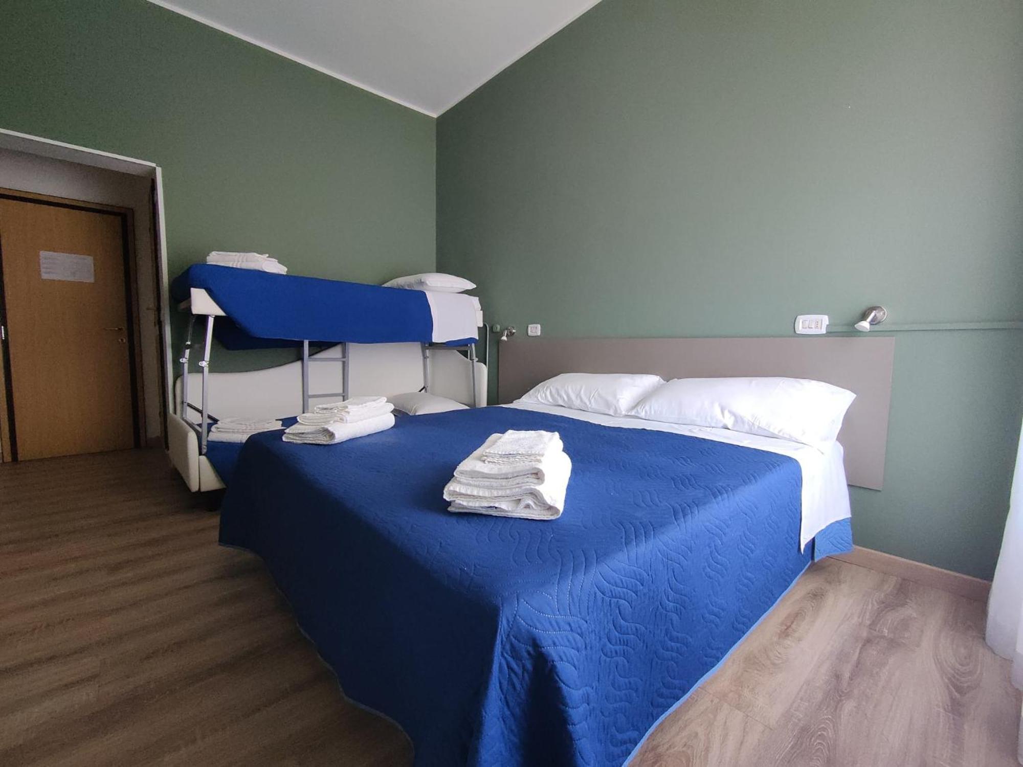 Economy Quadruple Room