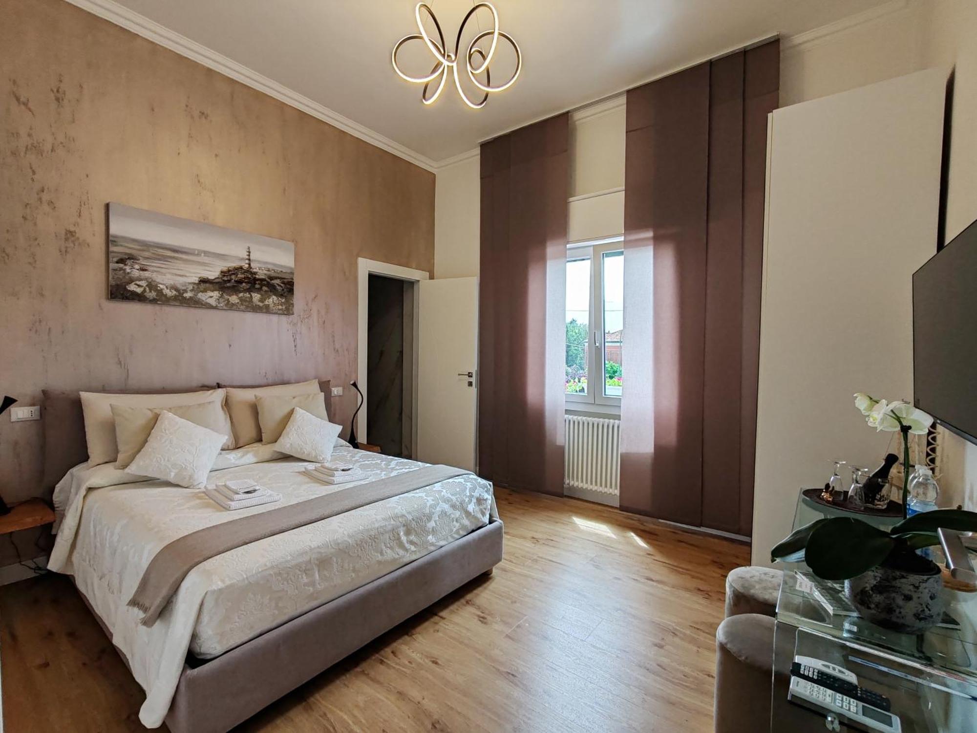 Large Double Room