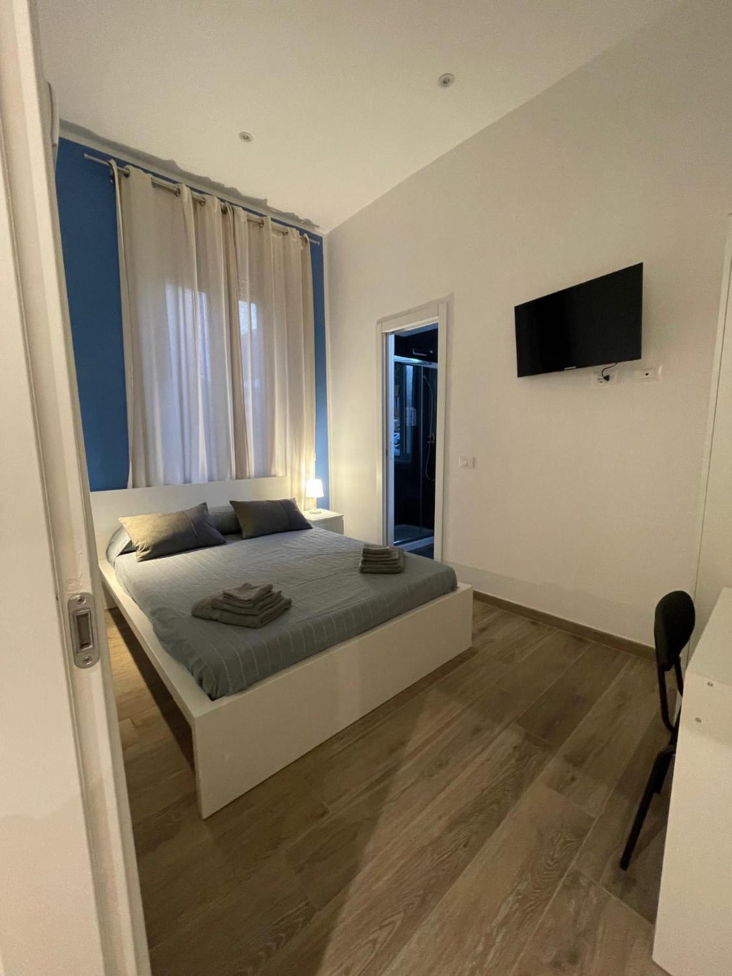Double Room Private Bathroom