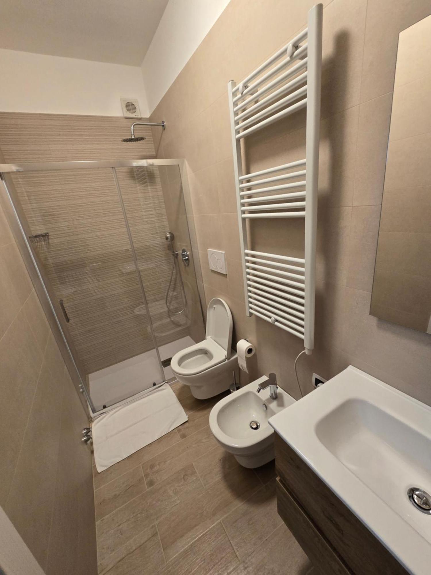 Double Room,1671104113:JPEG