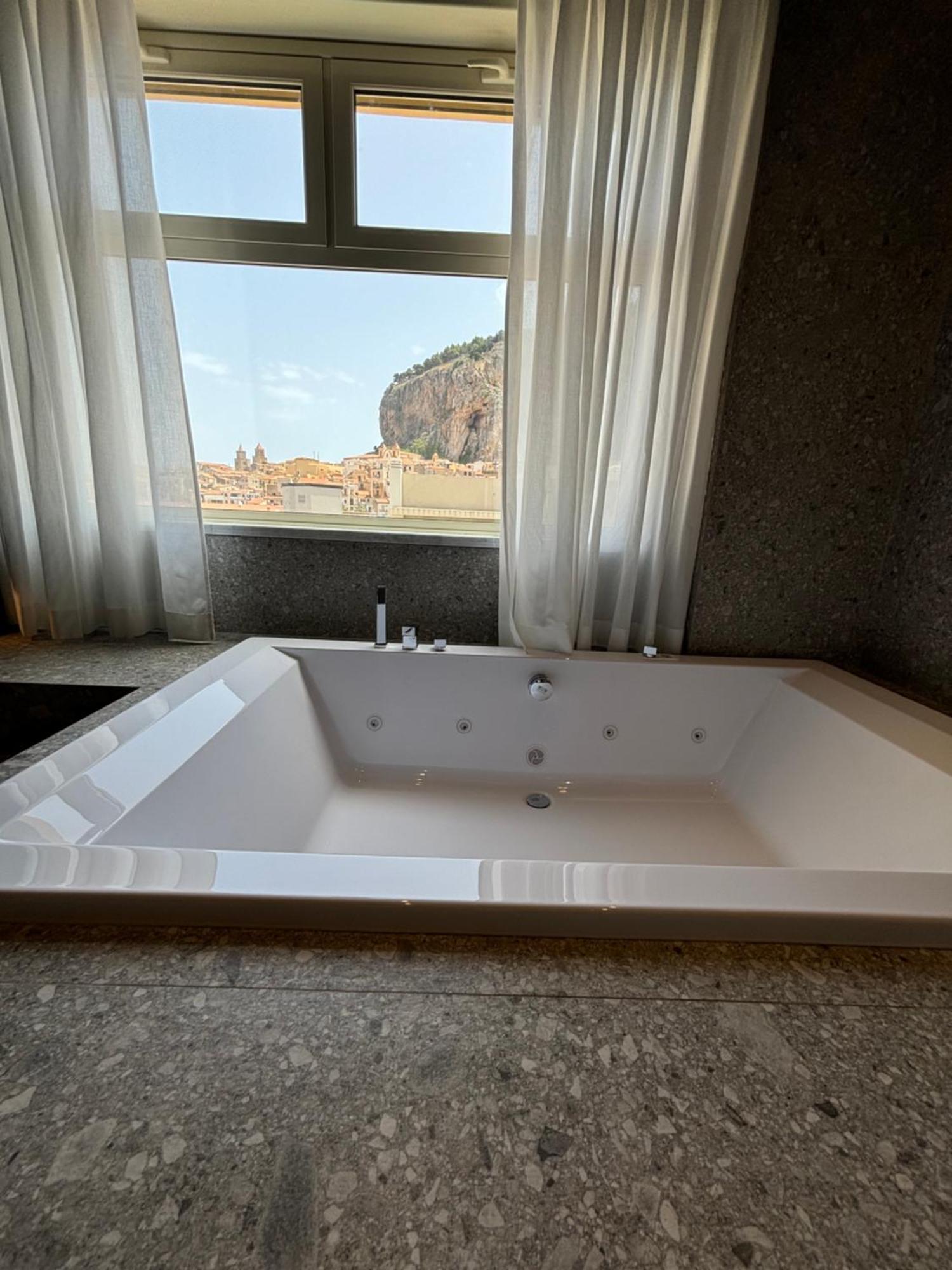 Junior Suite Deluxe
