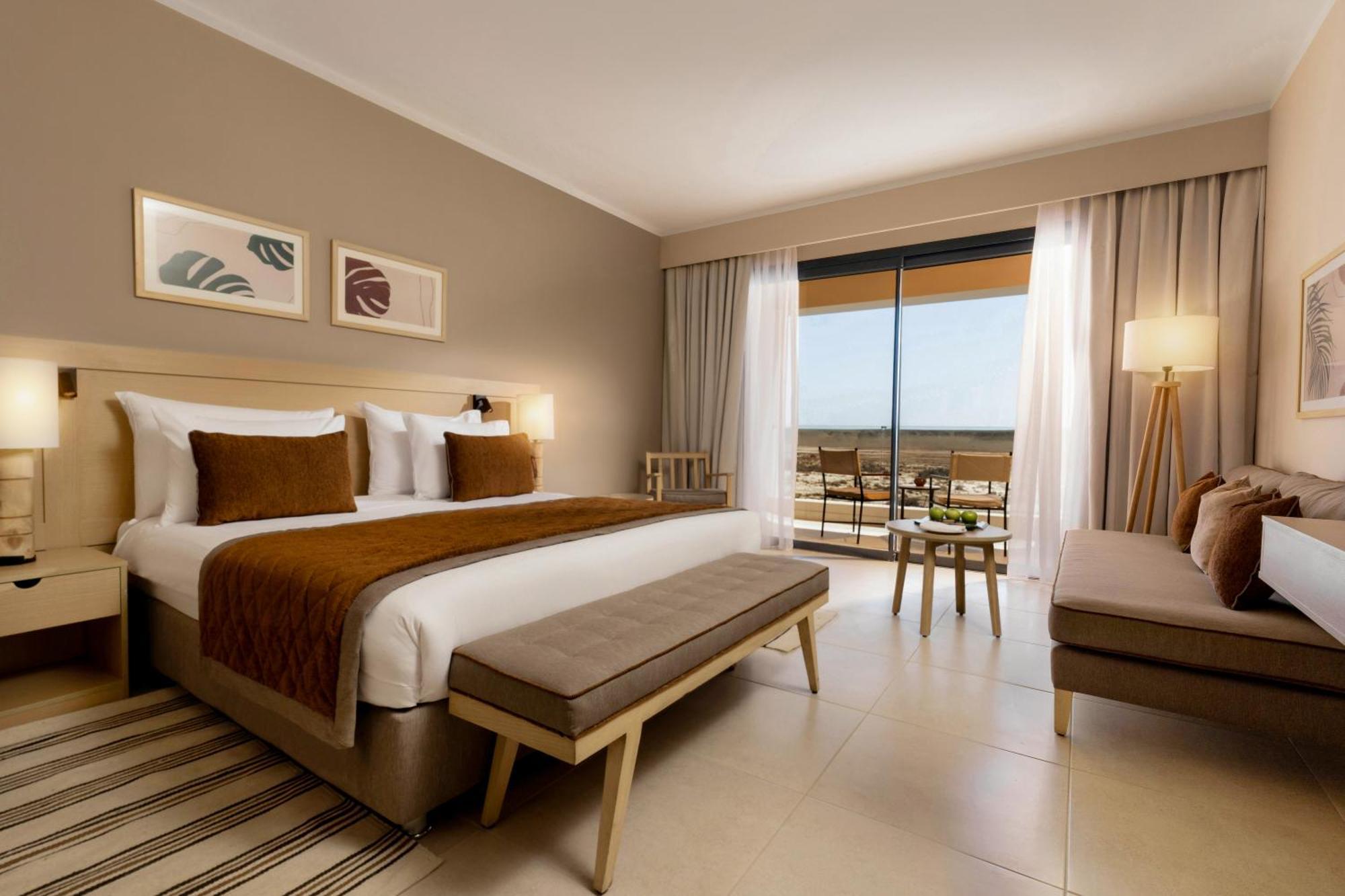 Superior Queen or Twin Beds Sea View