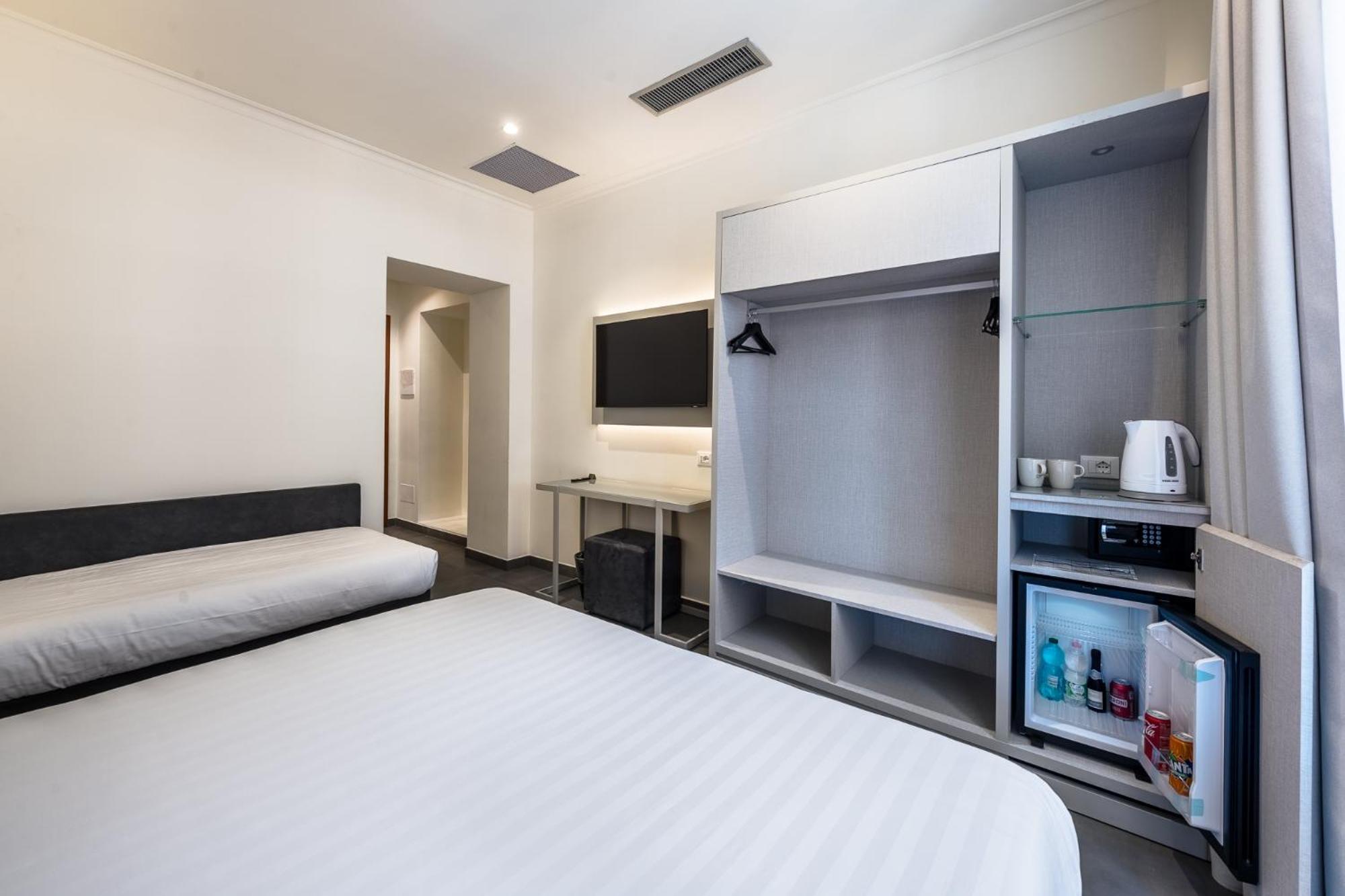 Superior Triple Room