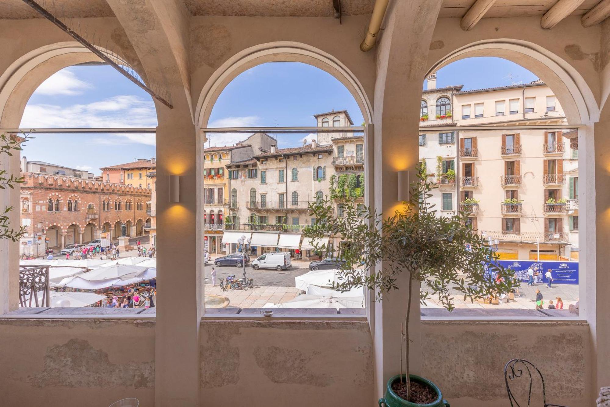 Superior Apartment Terrace City View